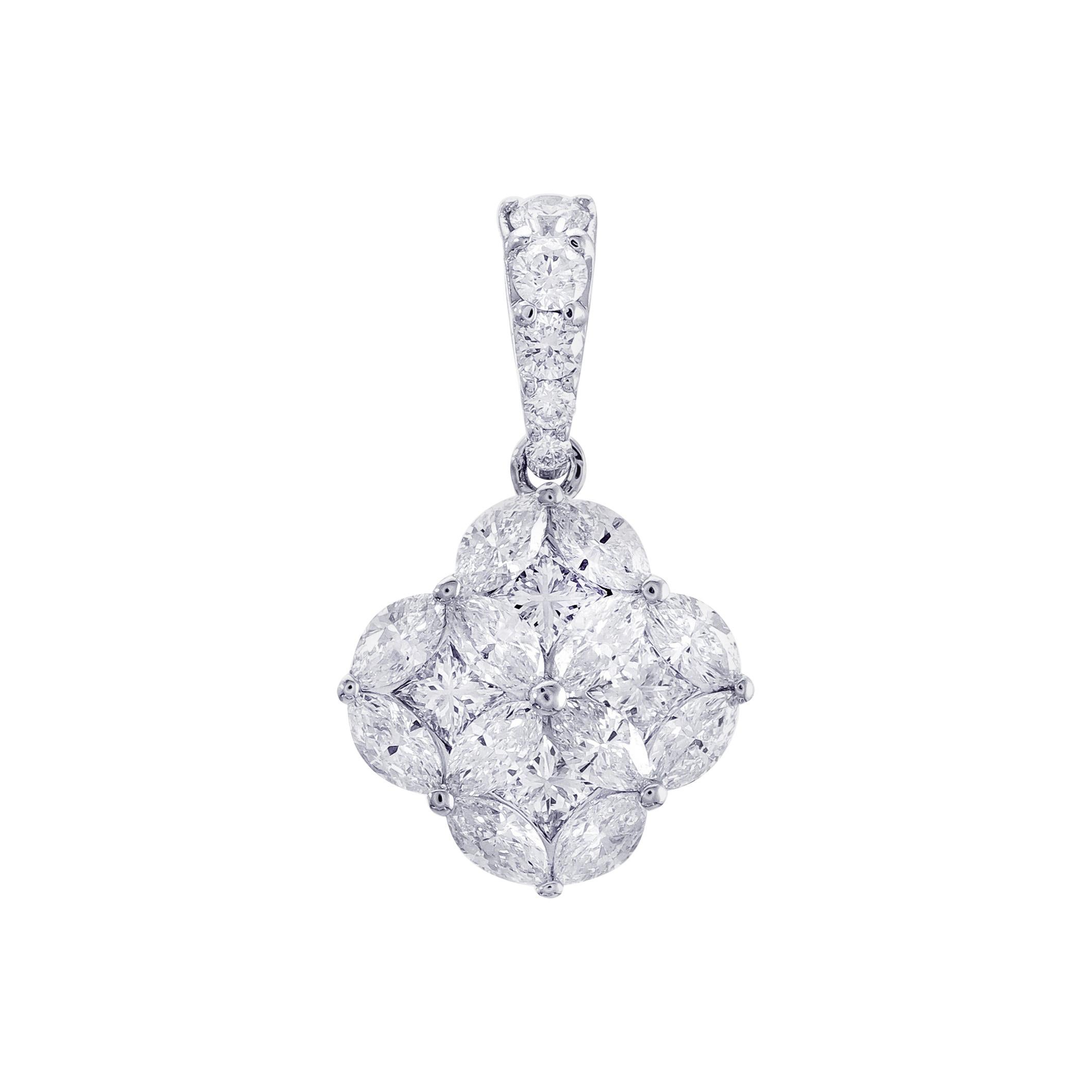 Princess Diamond Pendant Necklace in 18 Karat White Gold For Sale