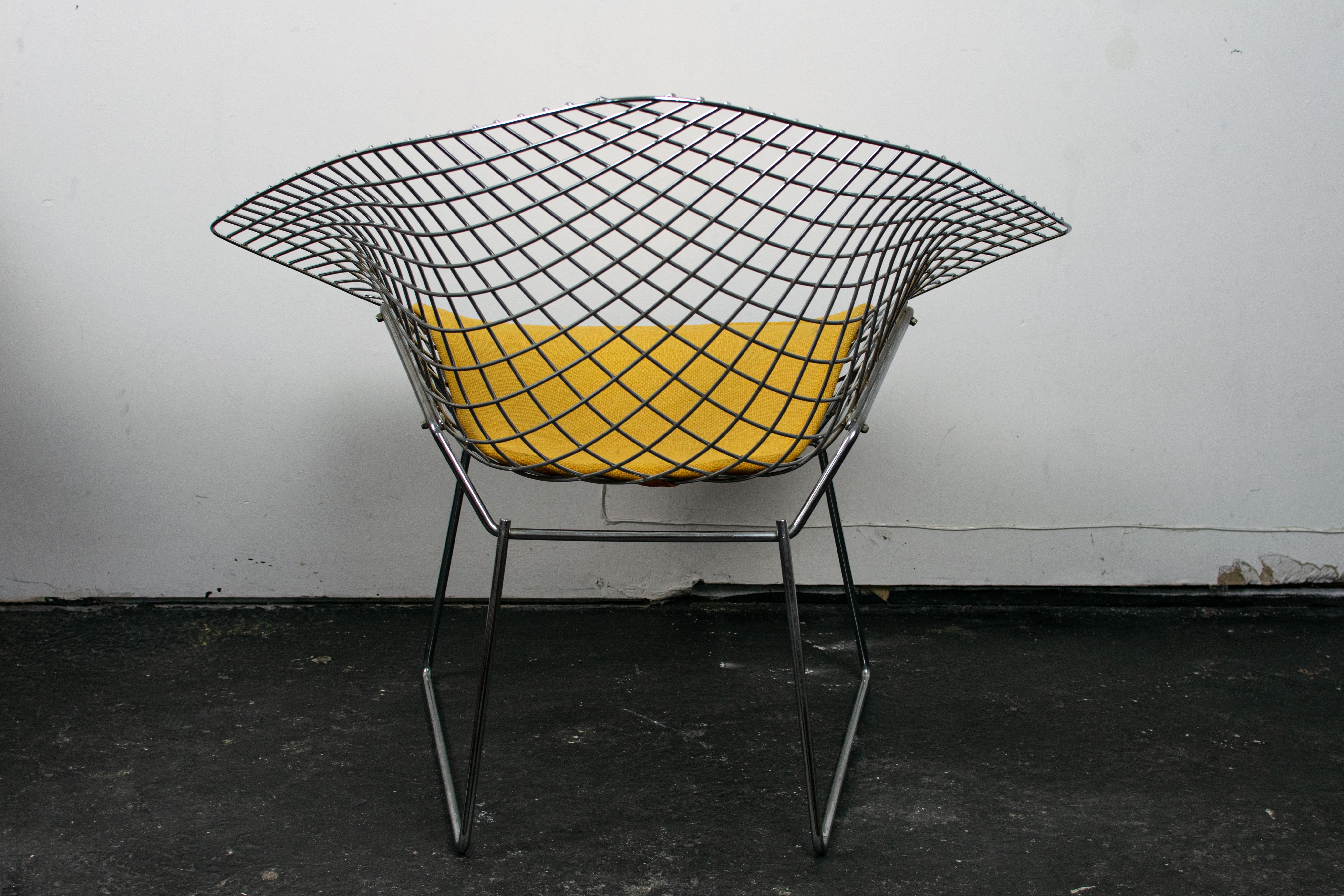 Diamond Chair by Harry Bertoia for Knoll 4