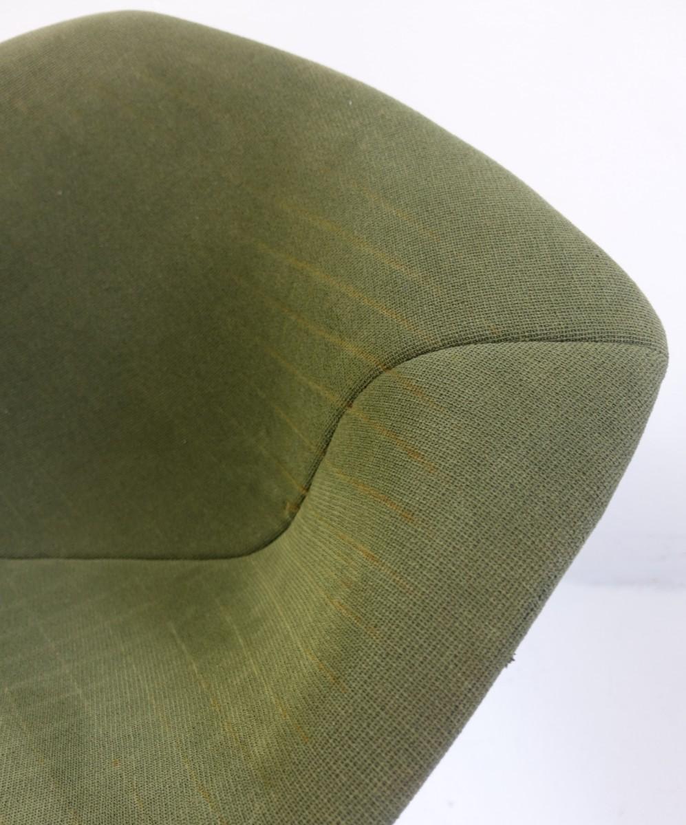 European Diamond Chairs by Harry Bertoia for Knoll International For Sale