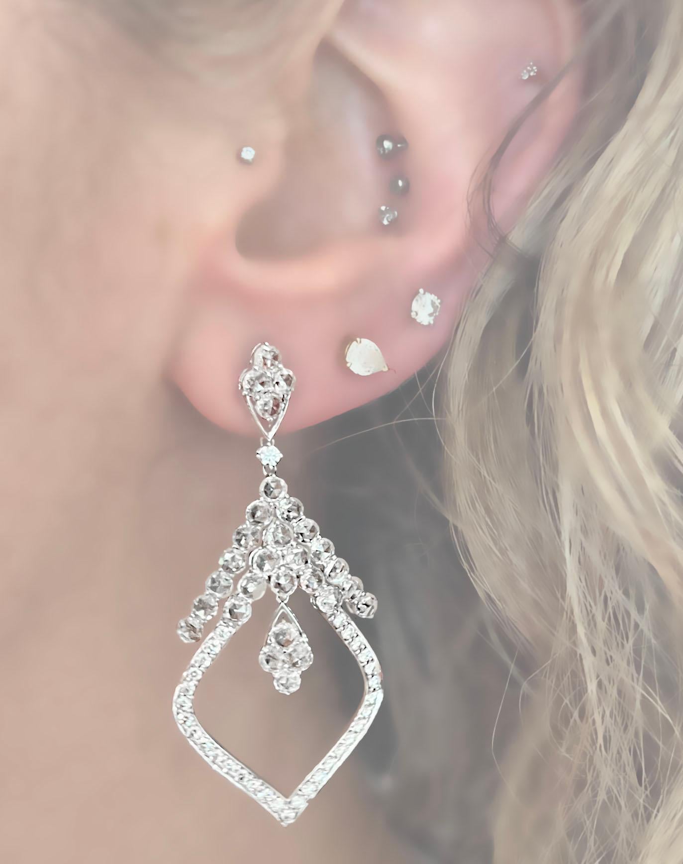 Orecchini pendenti con diamante in vendita 5