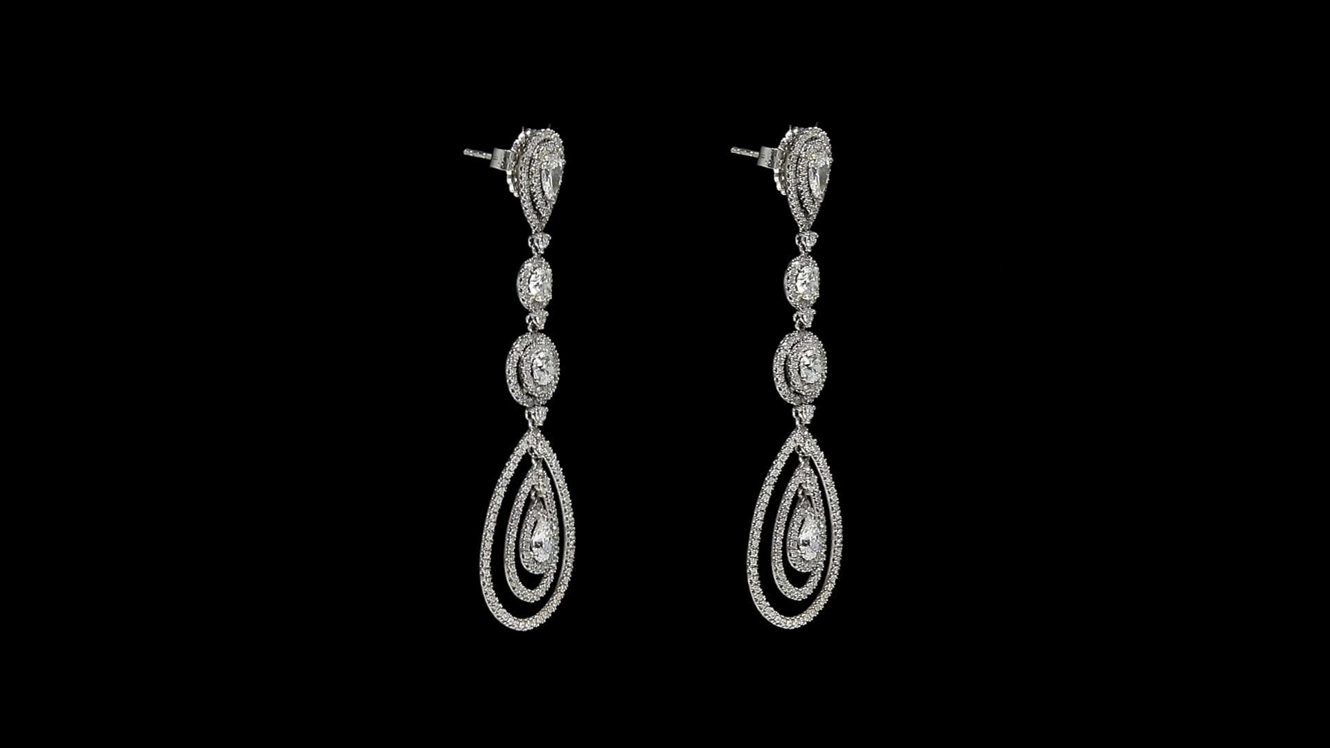 Contemporary Diamond Chandelier Earrings 6.00 Carat Total Weight 18 Karat Gold GIA Certs For Sale