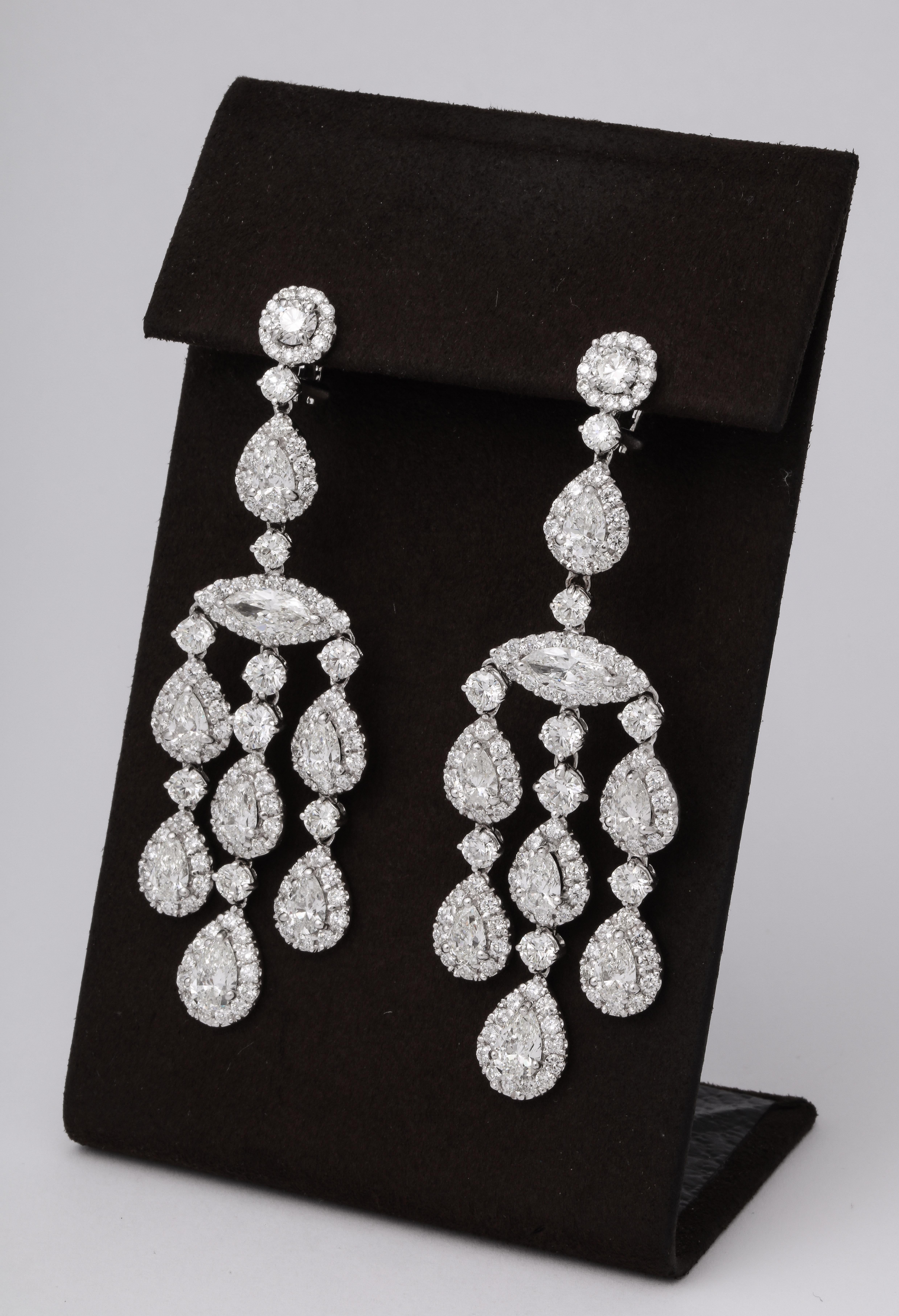 Boucles d'oreilles chandelier - Diamant Pour femmes en vente