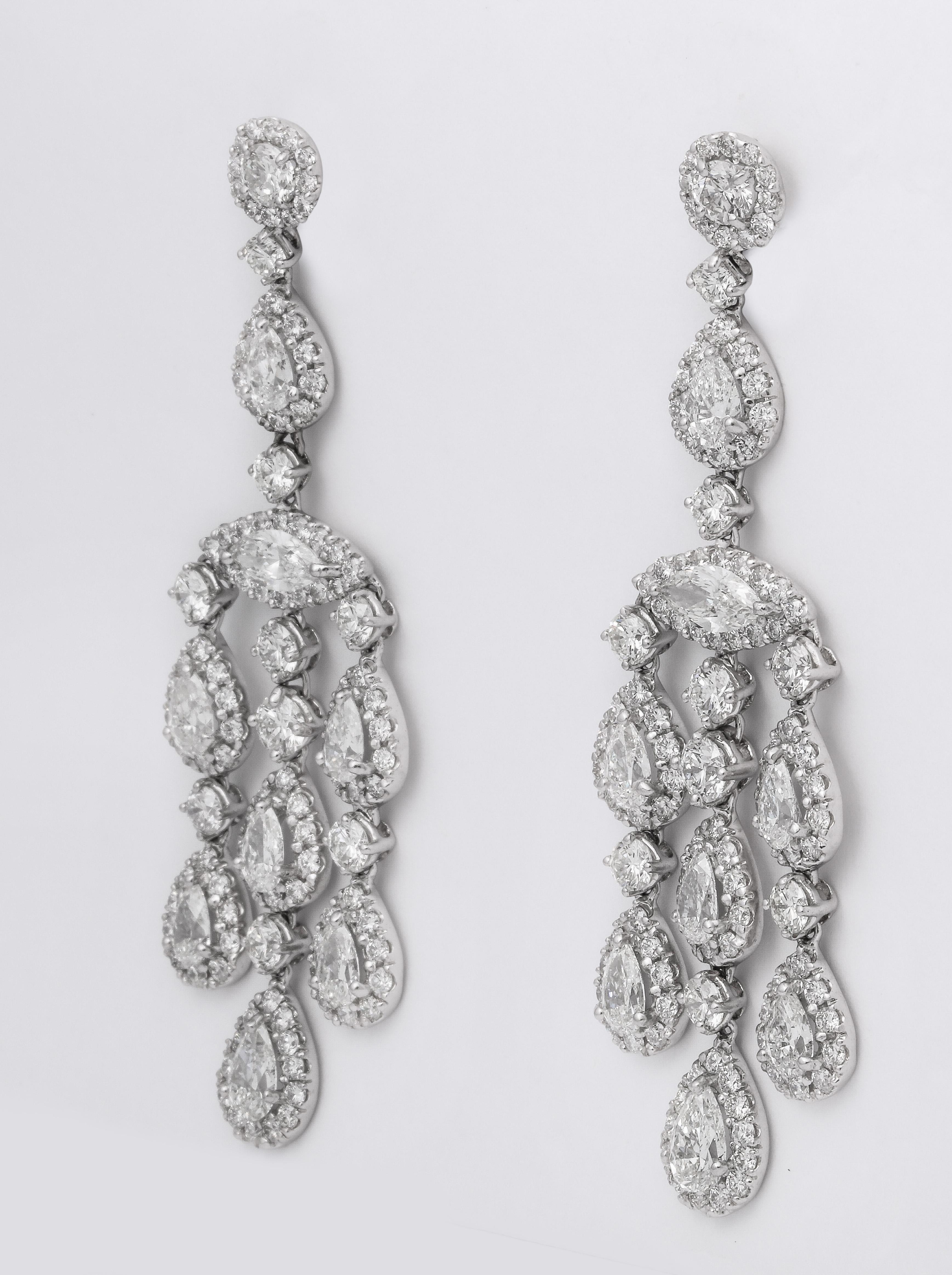 Boucles d'oreilles chandelier - Diamant en vente 2