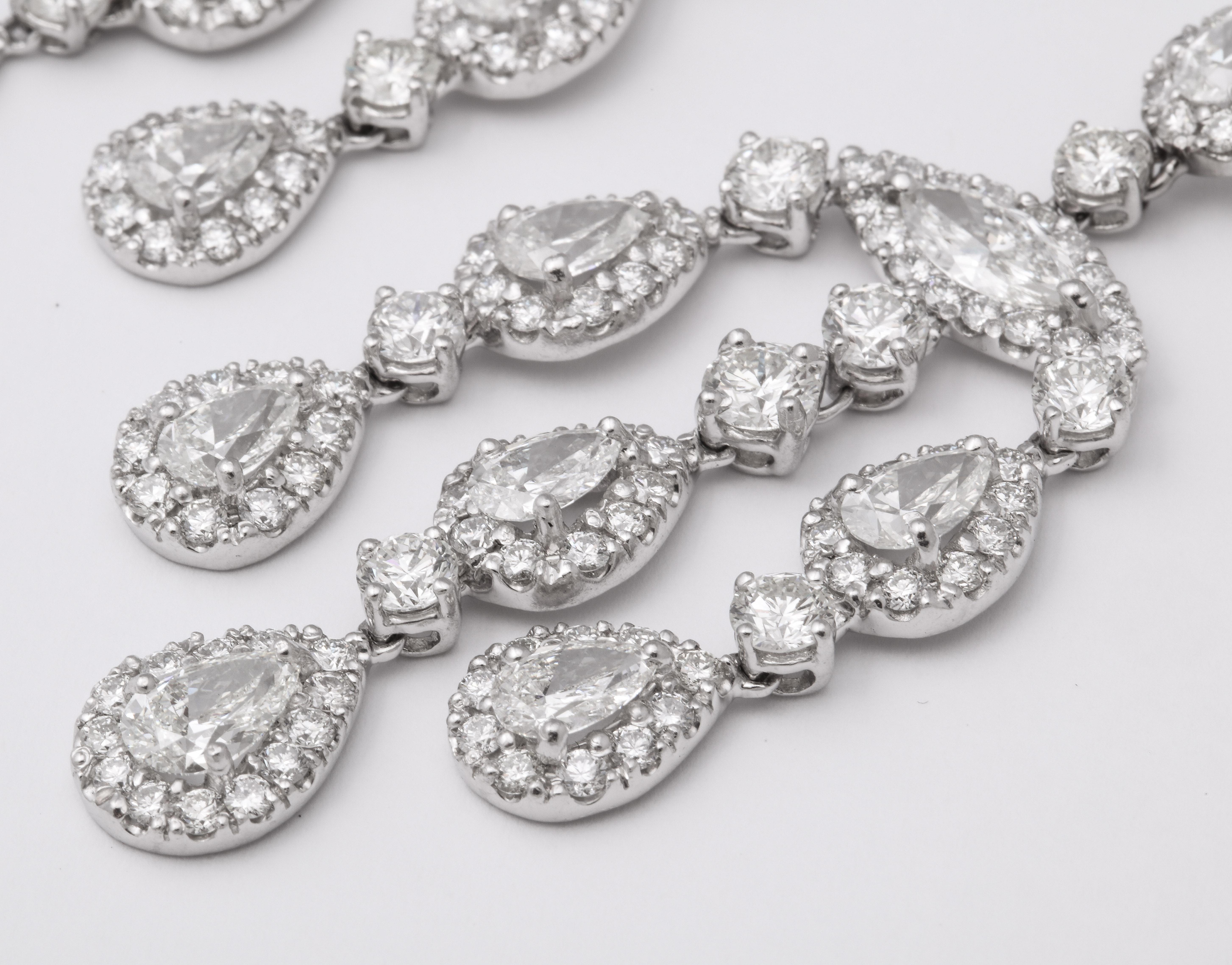 Boucles d'oreilles chandelier - Diamant en vente 4