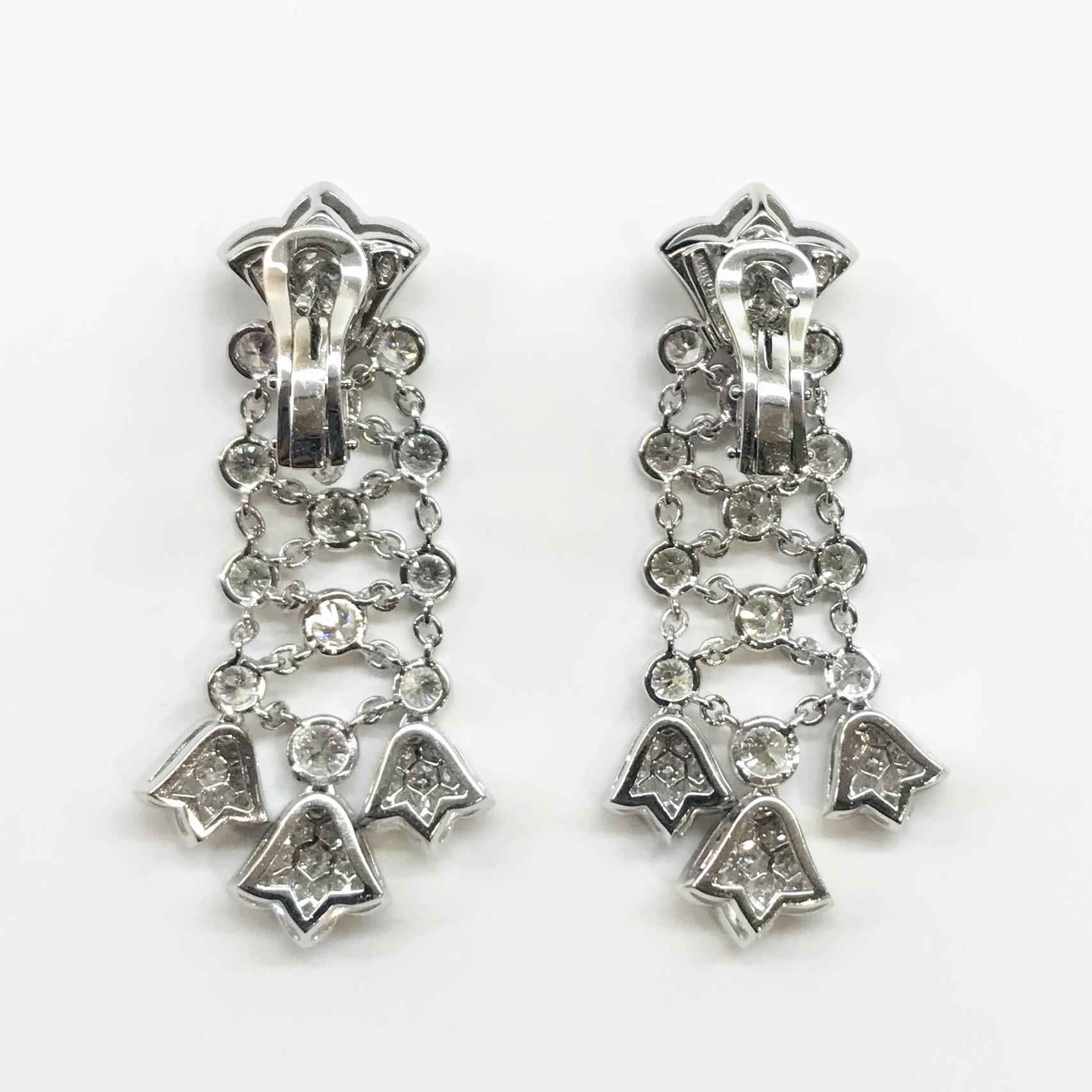 Diamond Chandelier Earrings White Gold In New Condition For Sale In San Francisco, CA