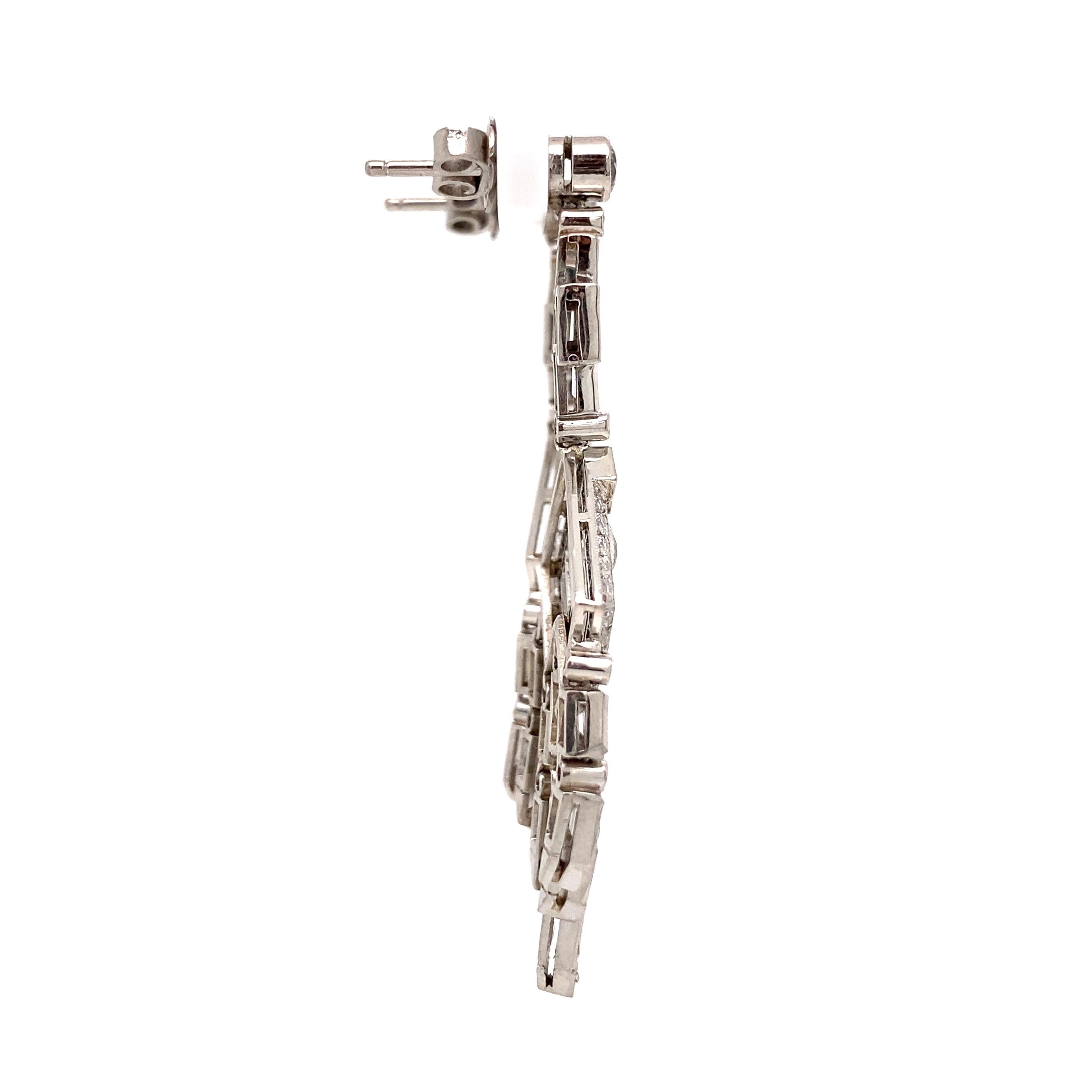Modern Diamond Chandelier Platinum Drop Earrings Estate Fine Jewelry