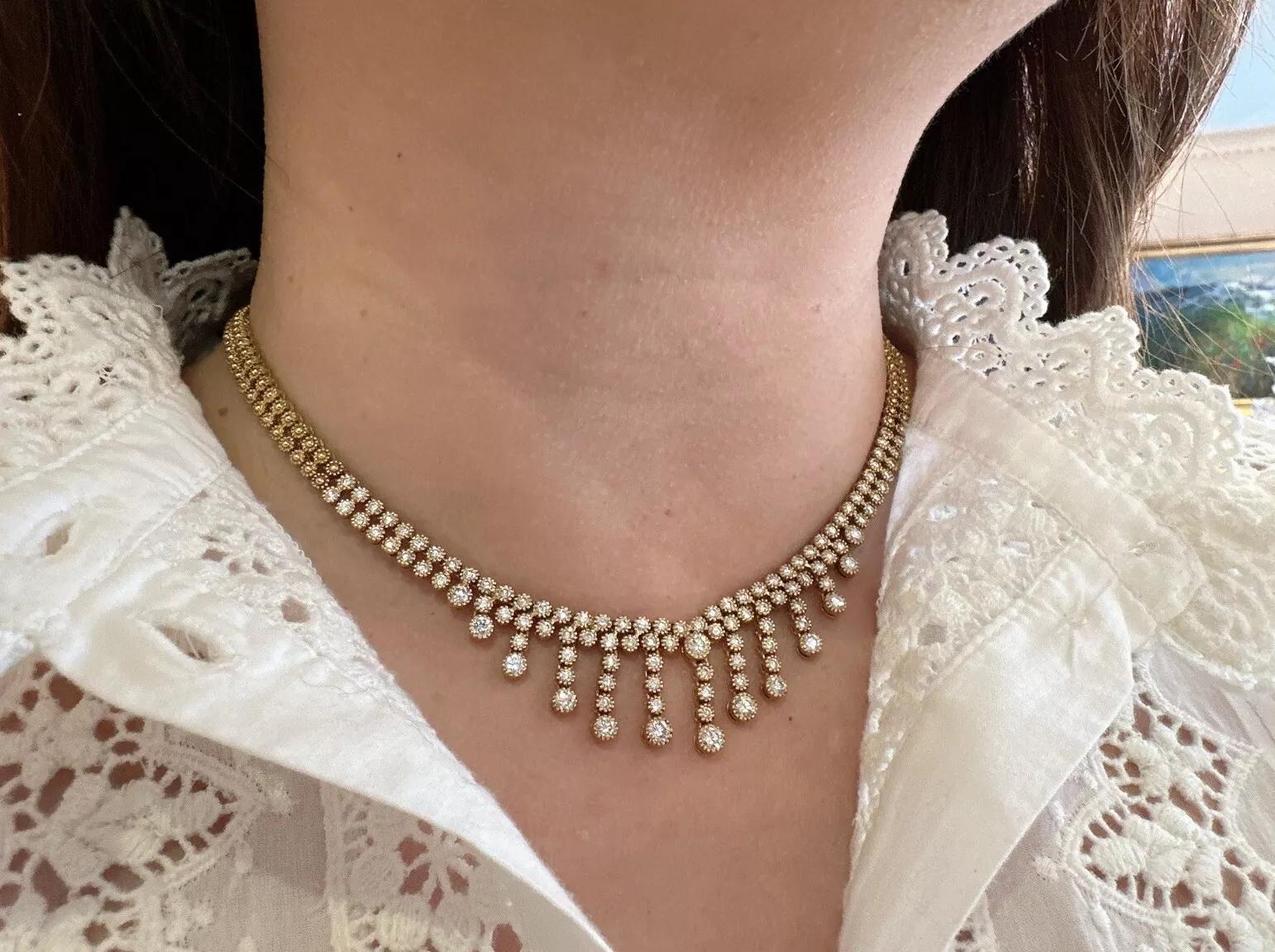 Collana girocollo con diamanti e pendenti in oro giallo 18 carati in vendita 2