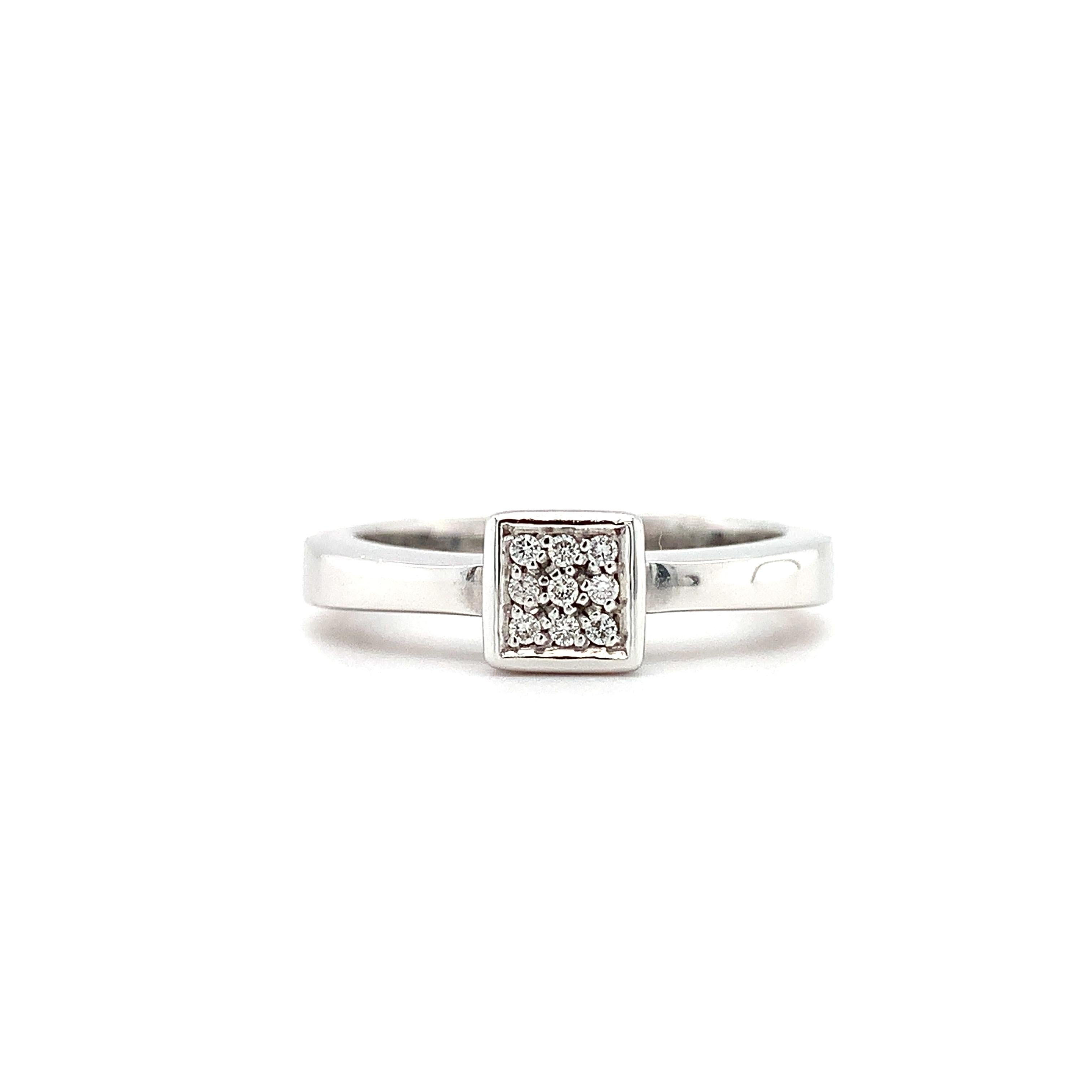 Art Deco Diamond chunky illusion engagement ring in 14k white gold For Sale