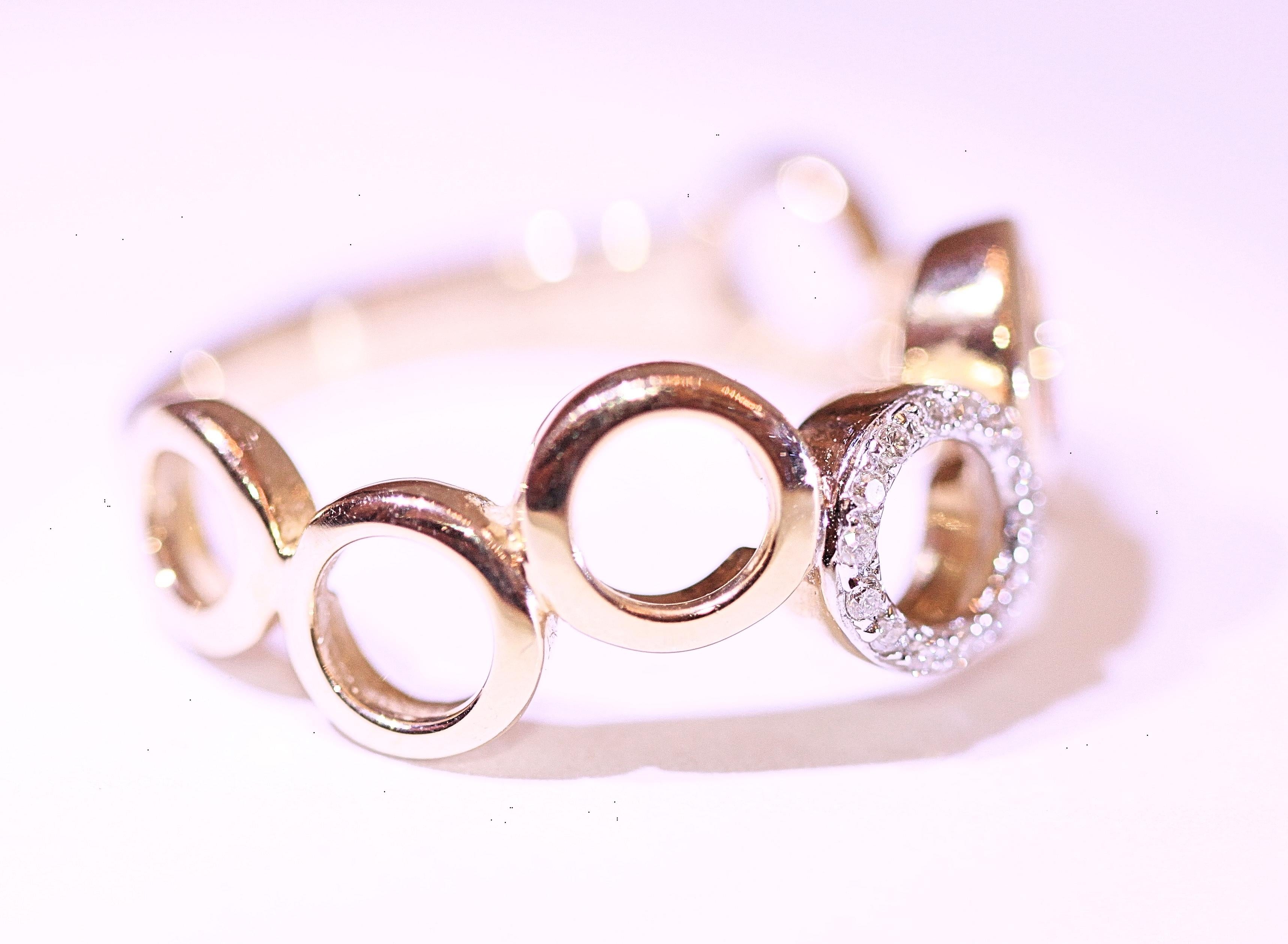 Diamond Circle Band 14 Karat Yellow Gold In New Condition For Sale In Melbourne, FL