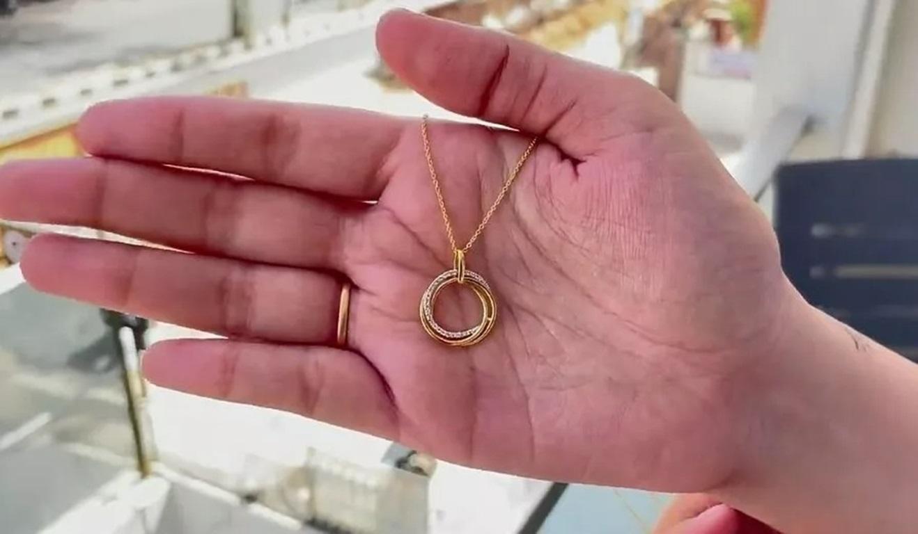 Round Cut Eternal Love Circle Diamond Pendant Necklace in 14k Solid Gold For Sale