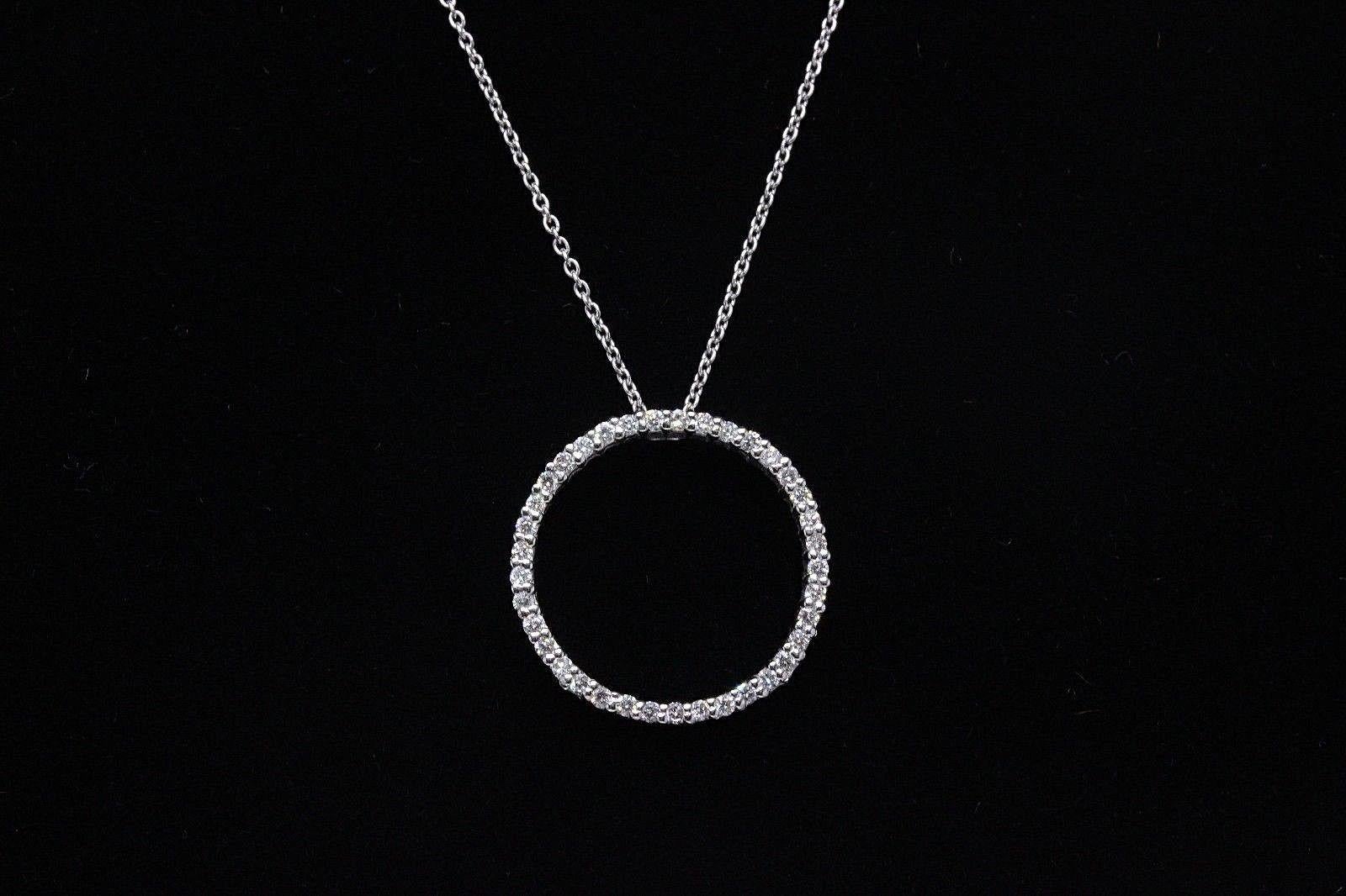 Diamond Circle Pendant in 18 Karat White Gold 4