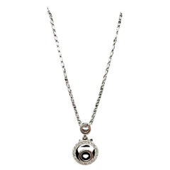 Collar Colgante Círculo de Diamantes en Oro Blanco de 14kt - 0.09ctw, 15.75in, Pre-Loved