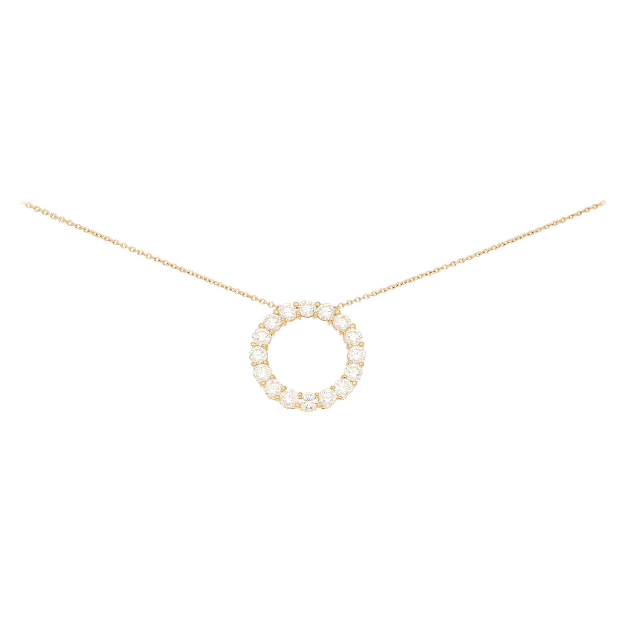 Diamond Circle Pendant Necklace Set in 18 Karat Yellow Gold For Sale