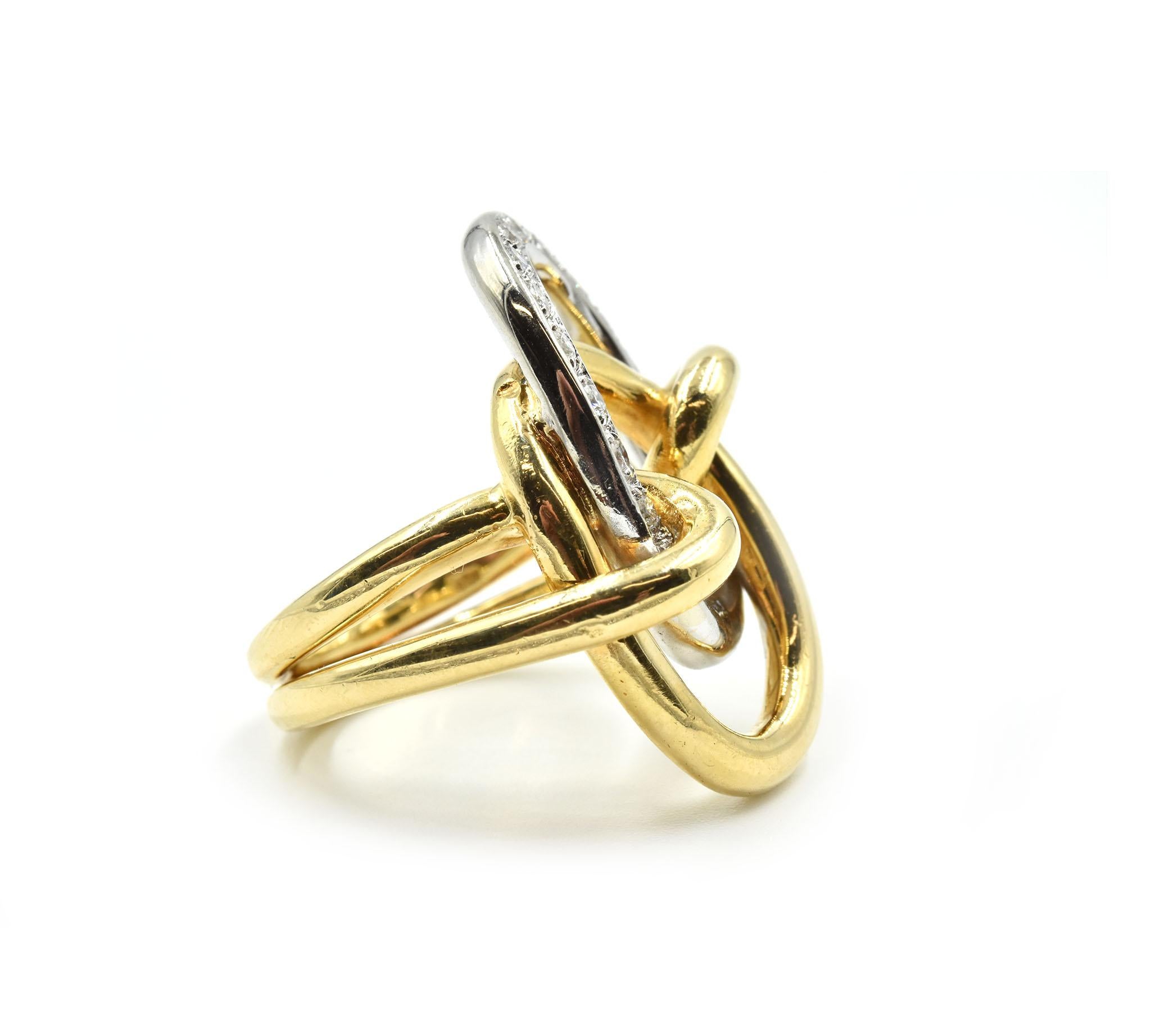 Modern Diamond Circle Two-Tone 18 Karat Gold Ring
