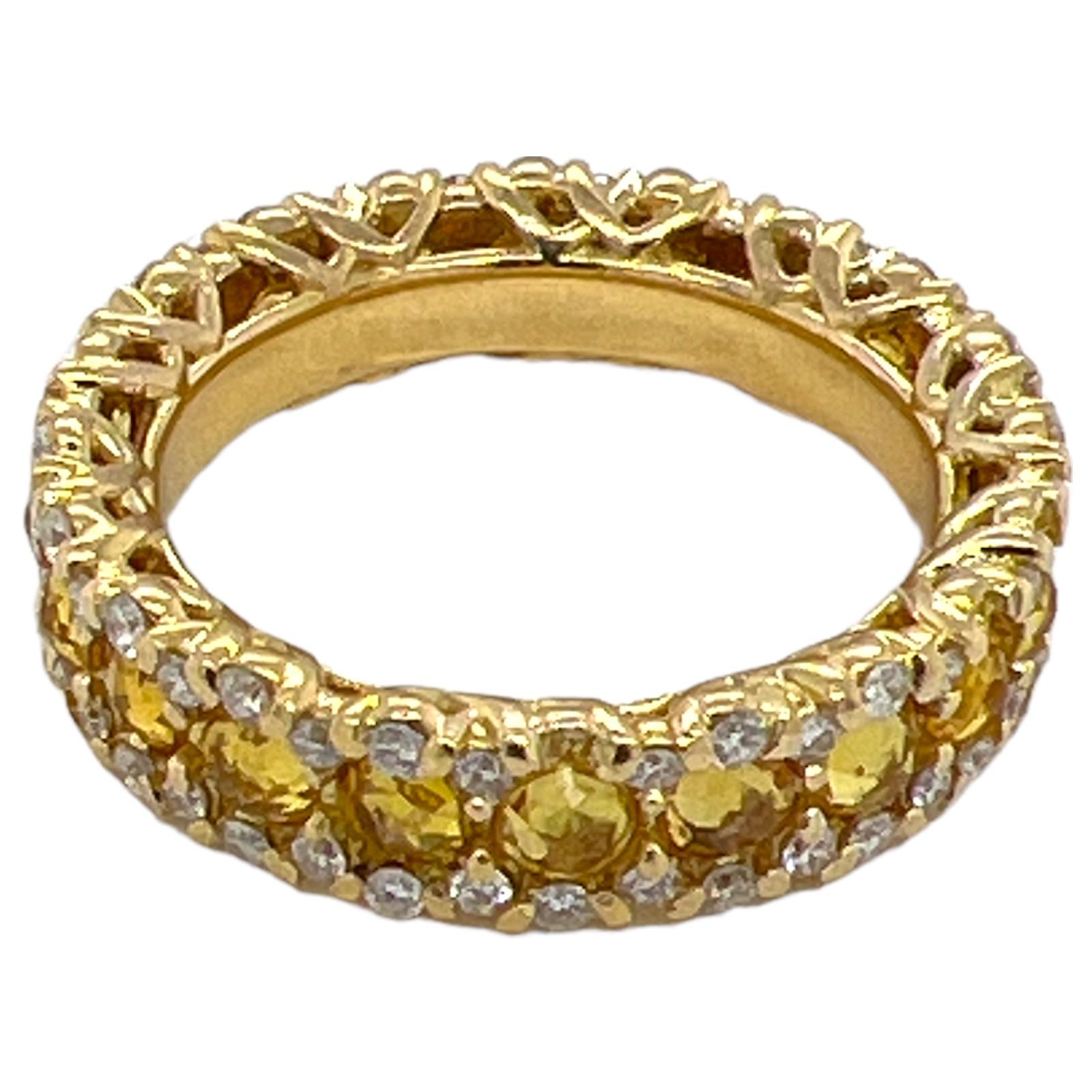 Round Cut Diamond Citrine 18 Karat Yellow Gold Eternity Wedding Band Ring