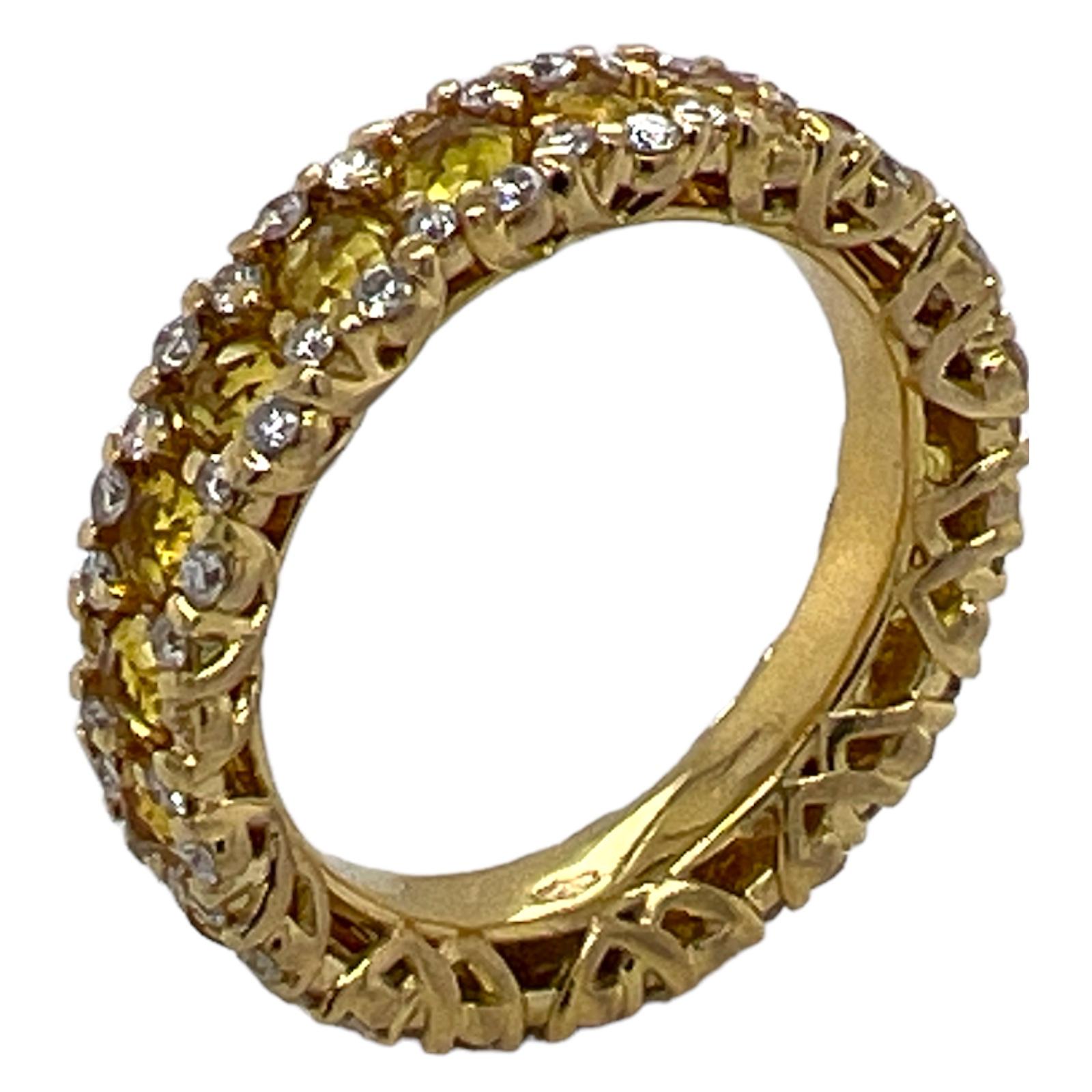 Diamond Citrine 18 Karat Yellow Gold Eternity Wedding Band Ring In Excellent Condition In Boca Raton, FL