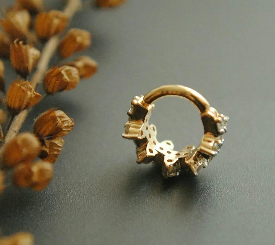 Diamond Clicker Hoop Nose Ring 14k Solid Gold Diamond Huggie Earring Gift 1 pc In New Condition For Sale In Chicago, IL