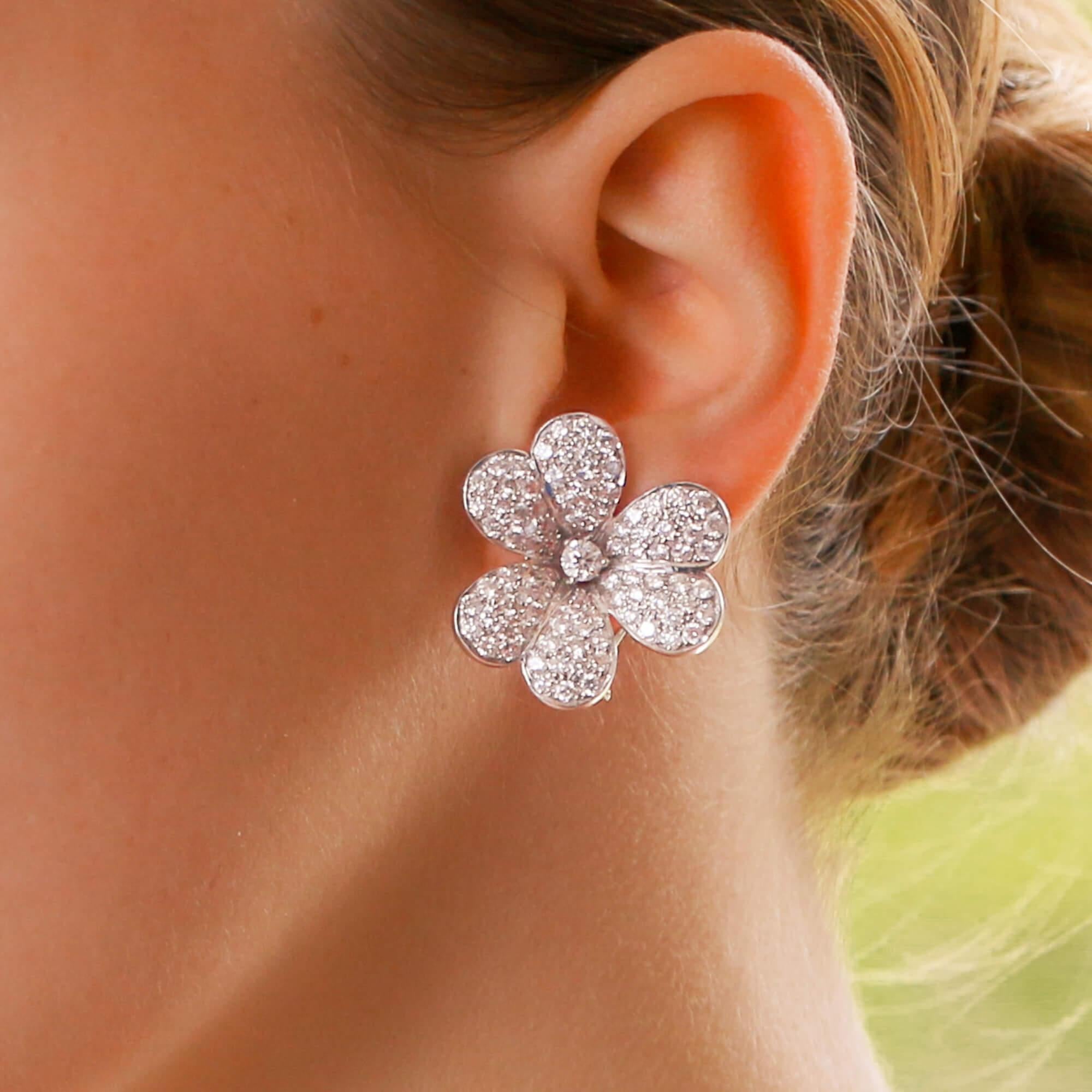 van cleef diamond clover earrings