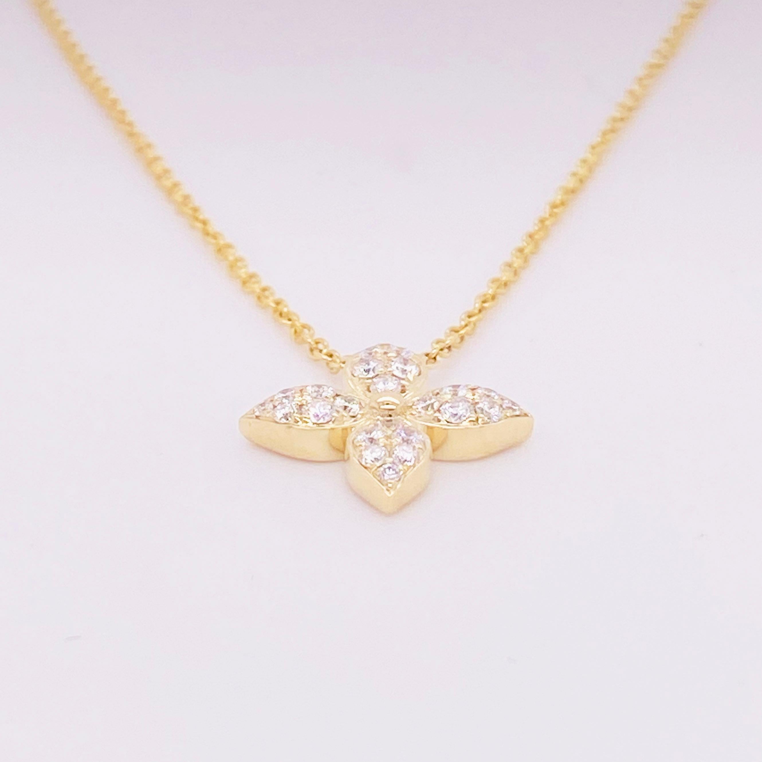 Diamant Klee-Halskette, 14 Karat Gold, Halsband, stapelbare Halskette, Blume (Moderne) im Angebot