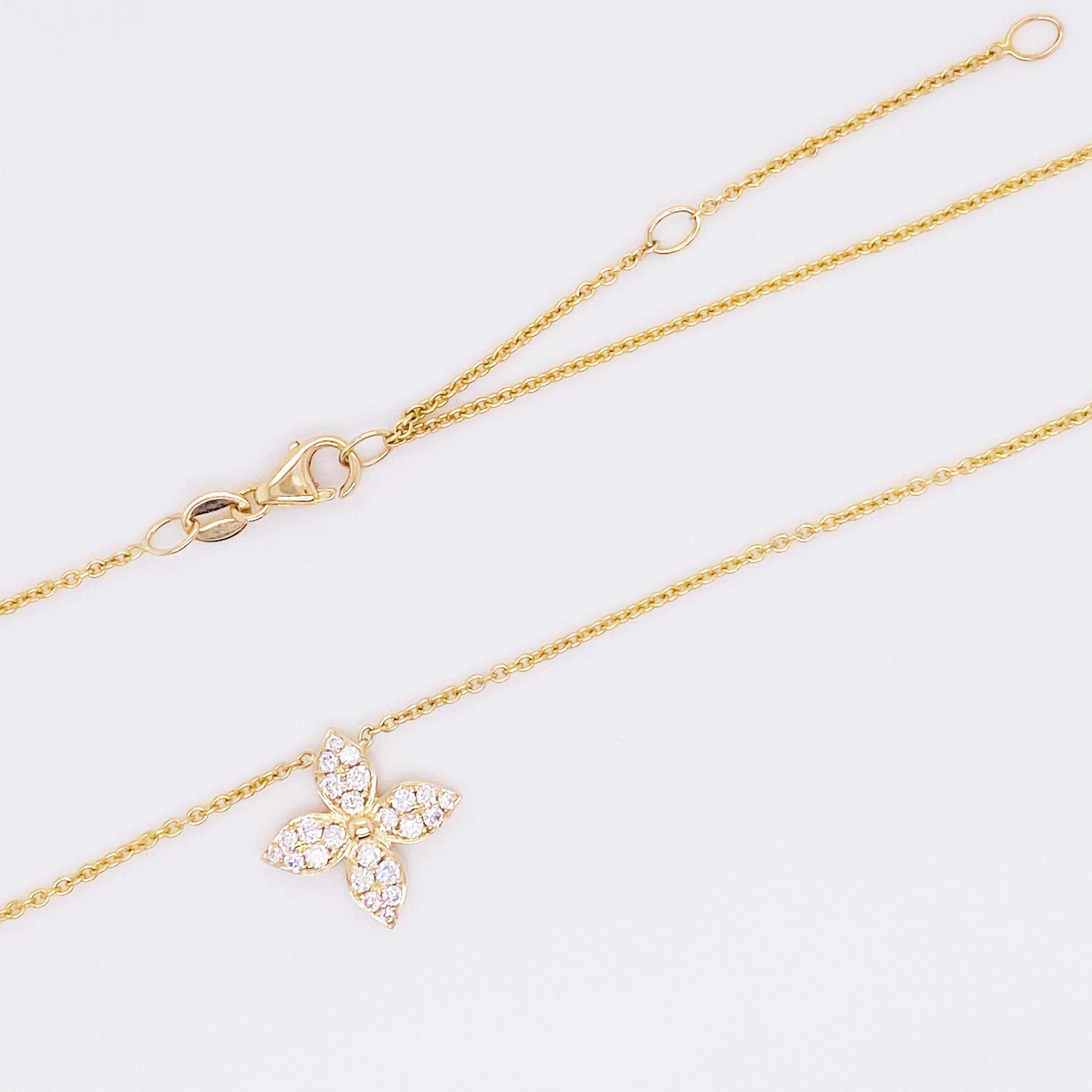 Diamant Klee-Halskette, 14 Karat Gold, Halsband, stapelbare Halskette, Blume (Rundschliff) im Angebot