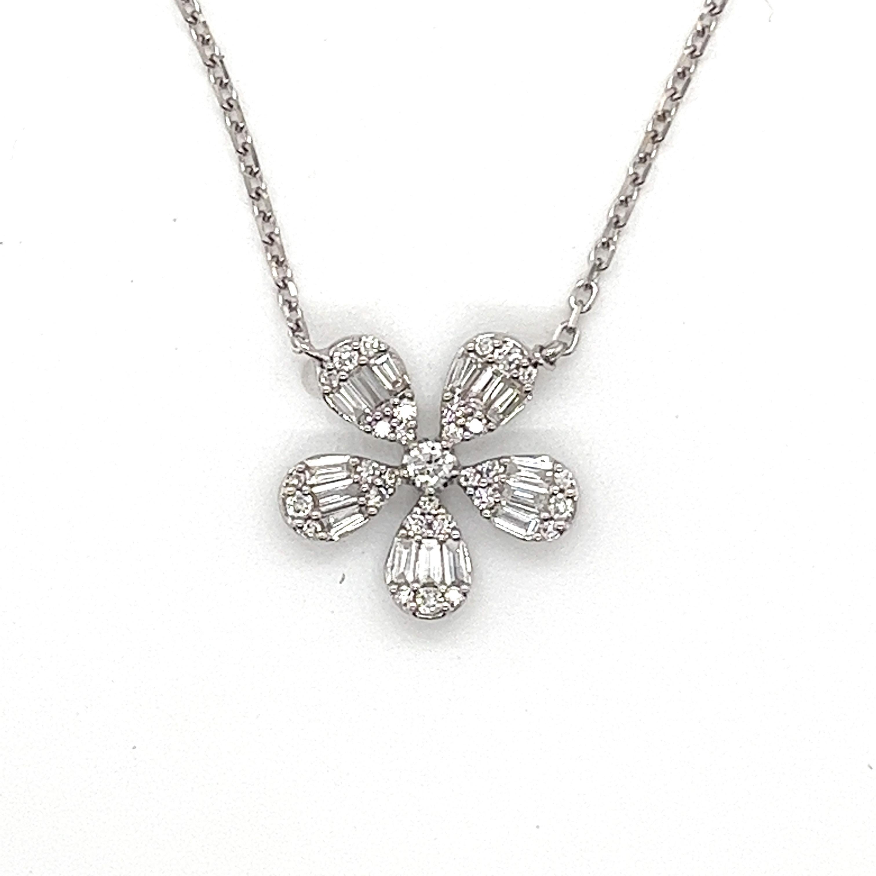 Tapered Baguette Diamond Clover Necklace in 18 Karat White Gold For Sale