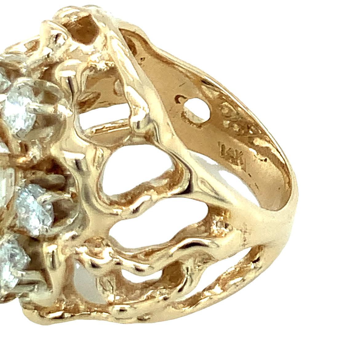 Diamond Cluster 14K Yellow Gold Ring In Good Condition For Sale In Beverly Hills, CA
