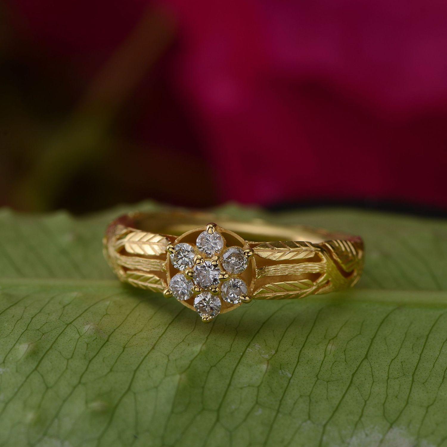  Diamant-Cluster 18 Karat Gold  Ring (Zeitgenössisch) im Angebot