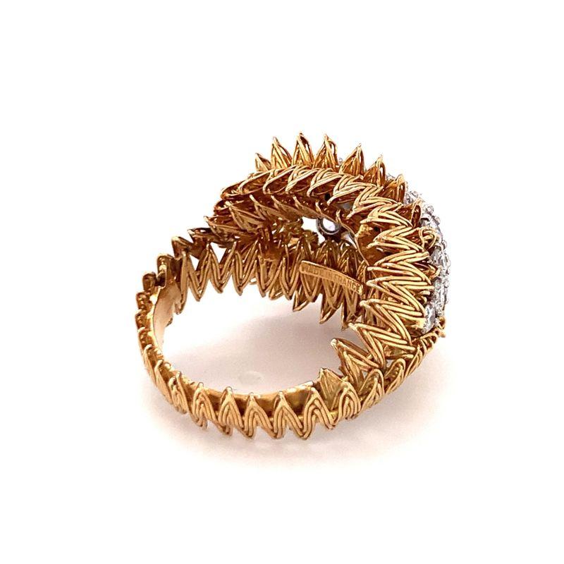 Diamond Cluster 18K Yellow Gold Ring, circa 1960s In Excellent Condition For Sale In Beverly Hills, CA