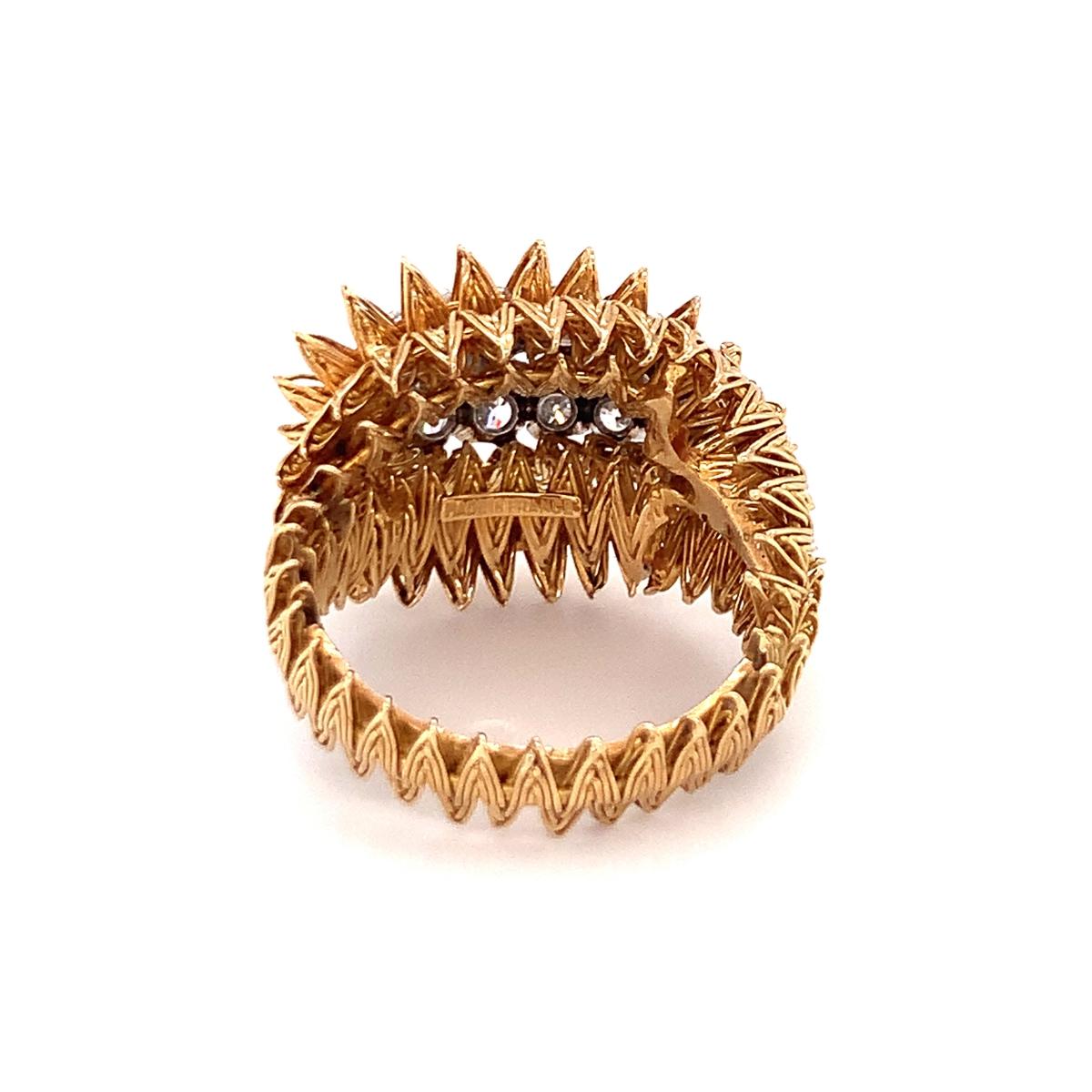 Women's Diamond Cluster 18K Yellow Gold Ring, circa 1960s For Sale