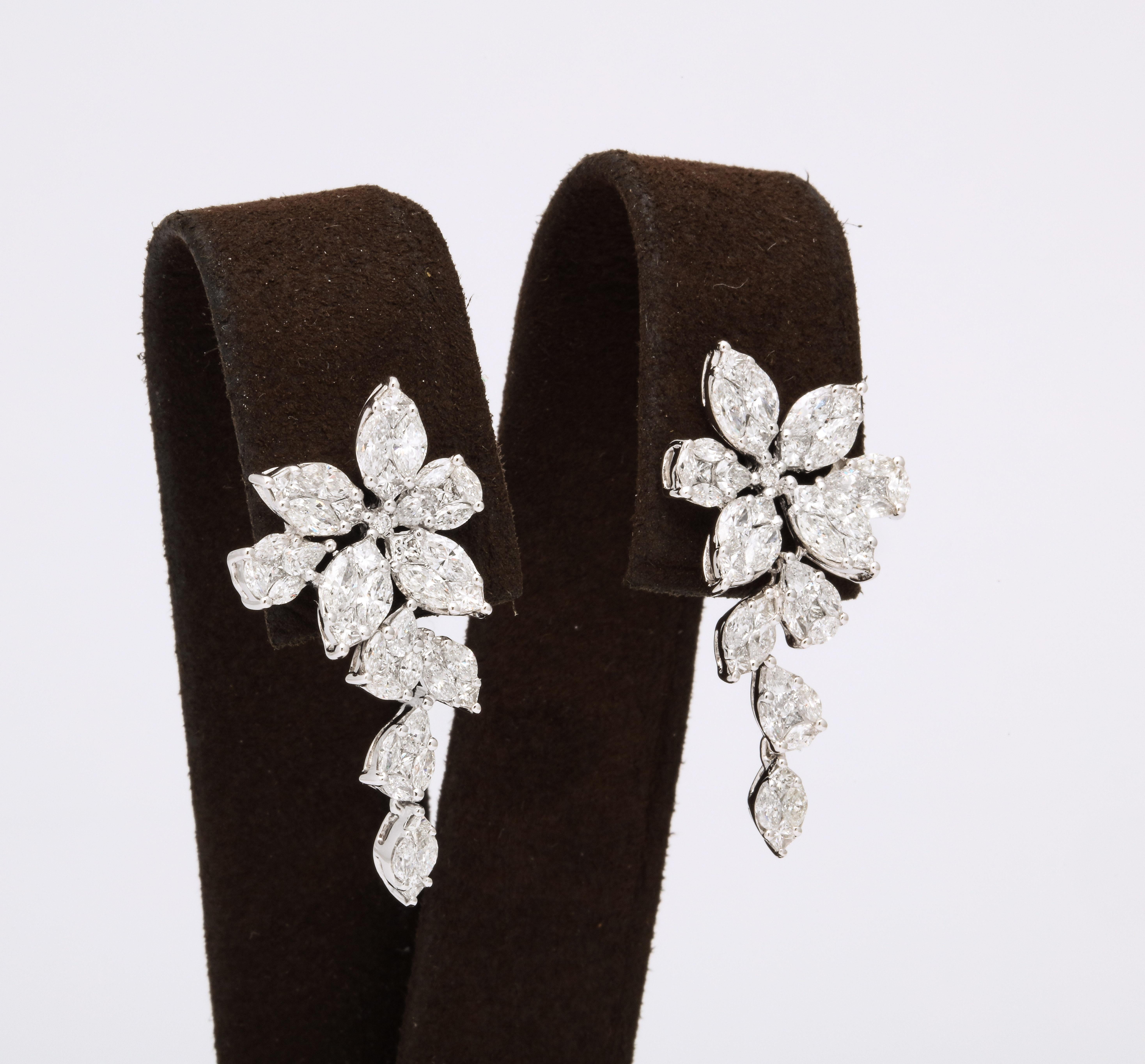 Diamant-Cluster-Ohrring mit baumelnden Tropfen (Marquiseschliff)
