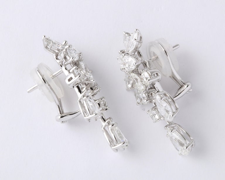 Diamond Cluster Dangle Earring For Sale 4