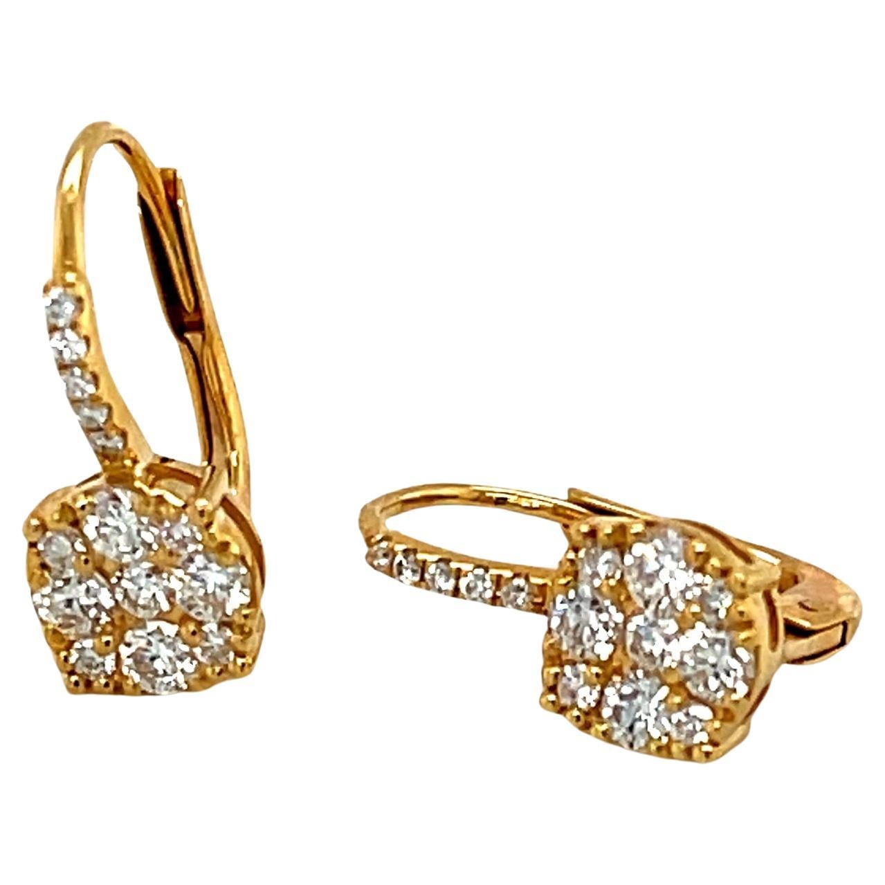 Artisan Boucles d'oreilles pendantes en or jaune 18k avec pendentifs à levier et grappes de diamants en vente