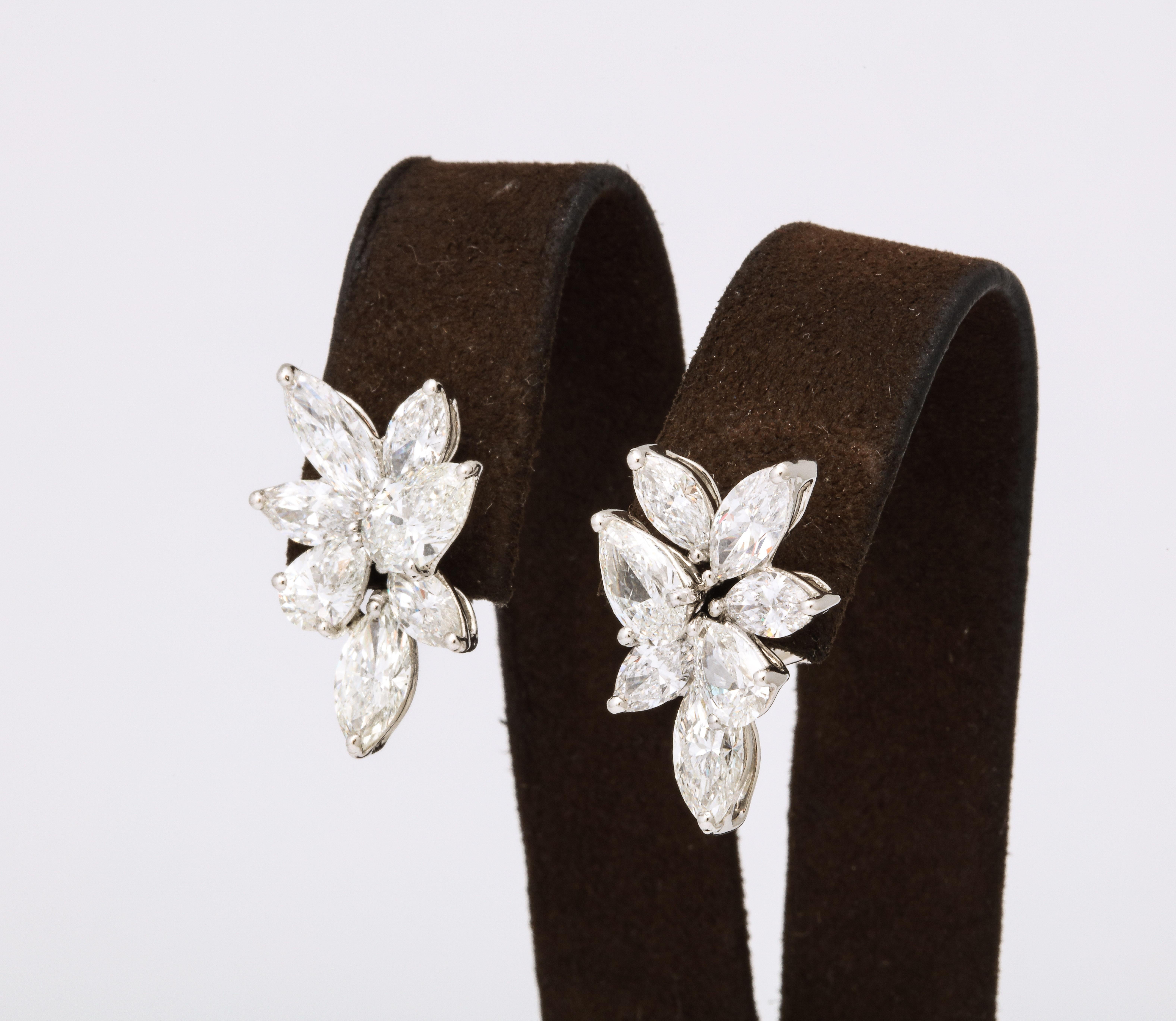 Boucles d'oreilles grappe de diamants Pour femmes en vente