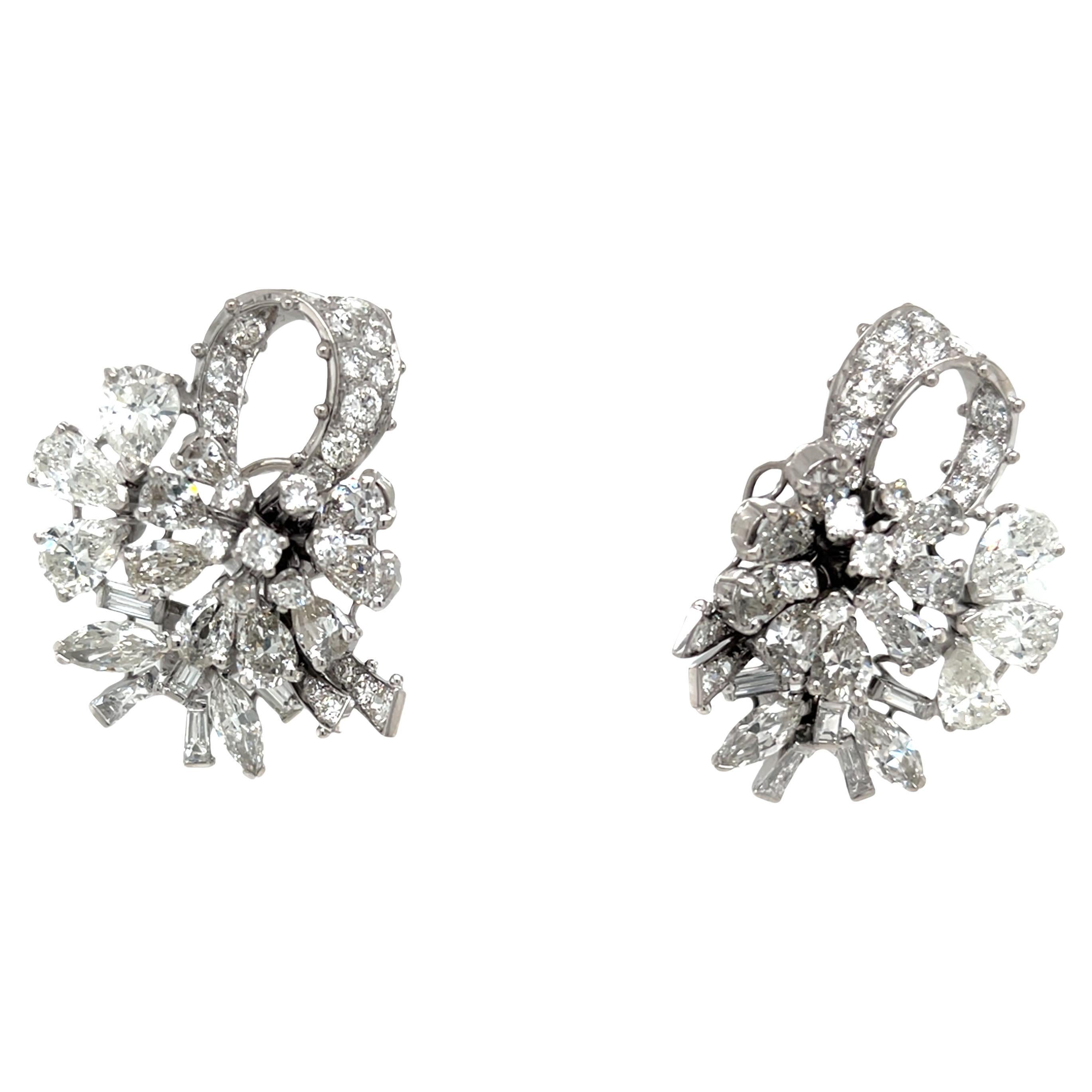 Diamond Cluster Earrings – 18ct White Gold, 9.50ct Total en vente