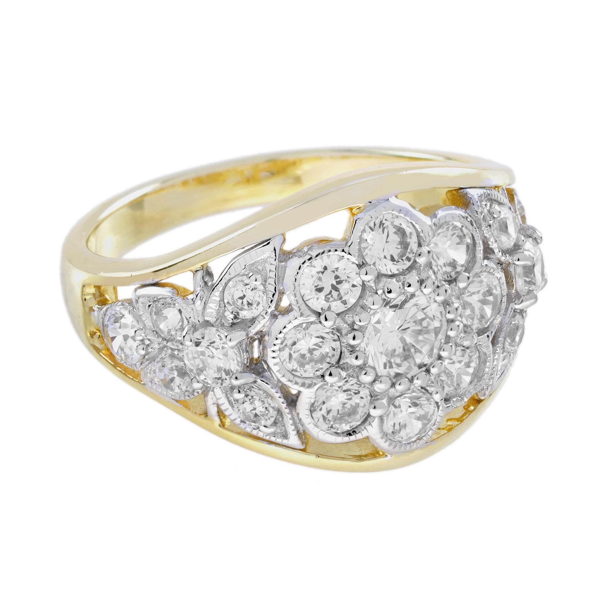 Edoardiano Anello a cupola con cluster di diamanti in stile floreale edoardiano in oro bicolore 18 carati in vendita