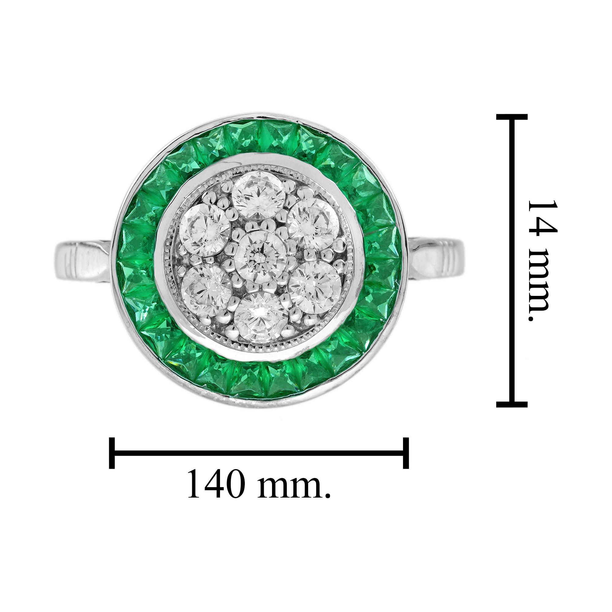 Anello target con diamante a grappolo e smeraldo in stile Art Déco in oro bianco 18 carati in vendita 2