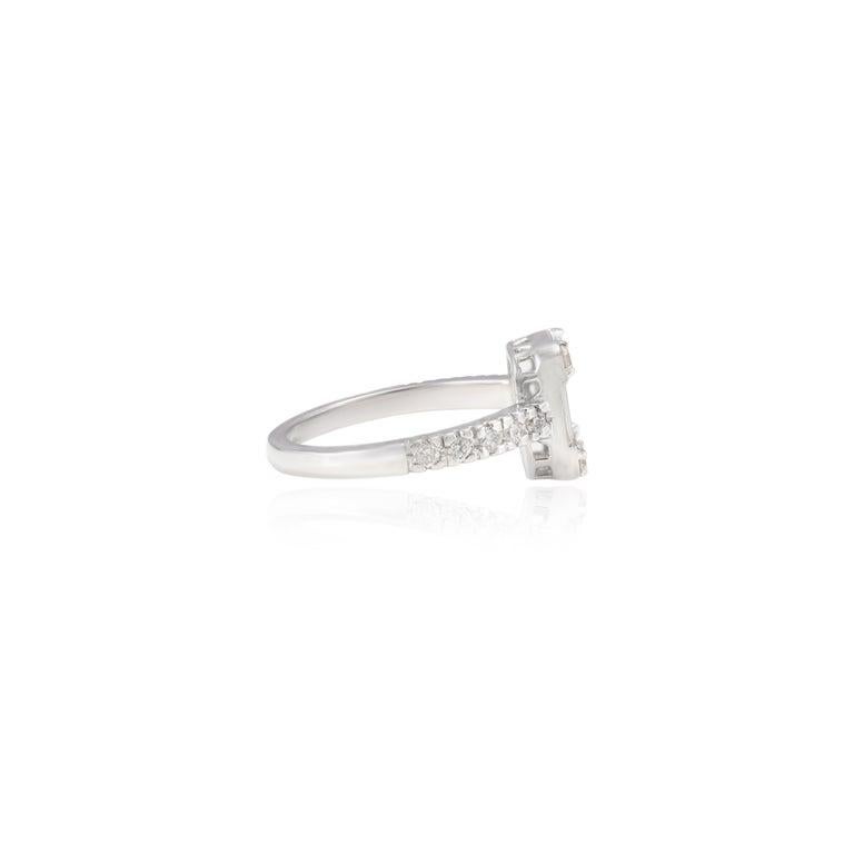 En venta: Anillo de compromiso con racimo de diamantes para mujer en oro blanco macizo de 18k  7