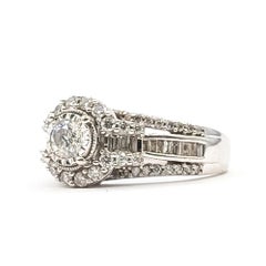 Anello di fidanzamento con diamanti a grappolo in oro bianco 10k