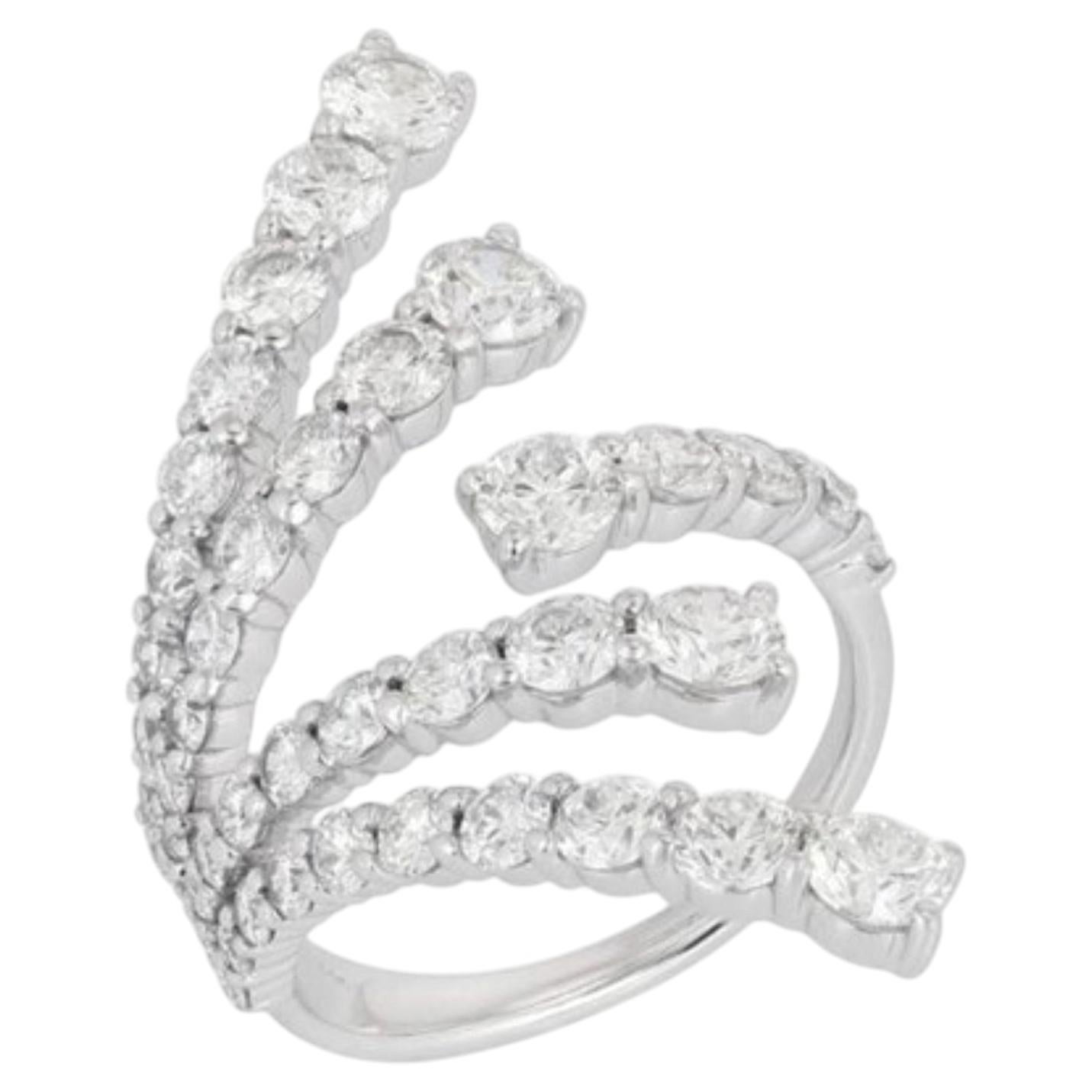 in vendita:  Anello vistoso a ventaglio con diamanti a grappolo da 4,85 ct in oro bianco 14K