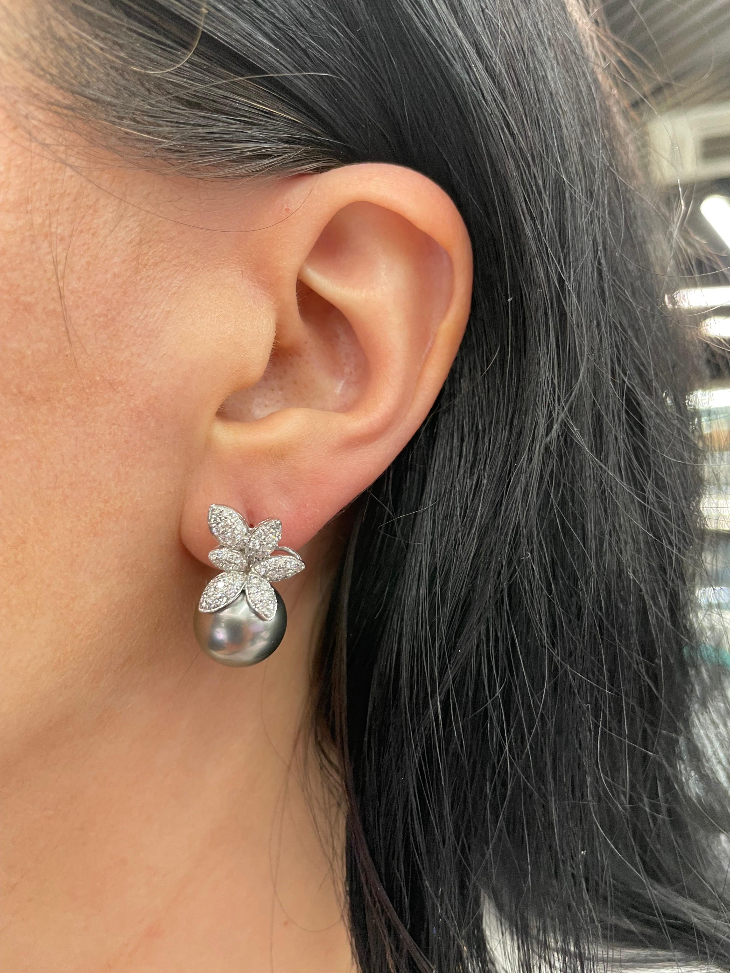 Diamant-Cluster Floral Tahiti-Perlen-Ohrringe 1,03 Karat 18 Karat 12-13 MM im Angebot 3