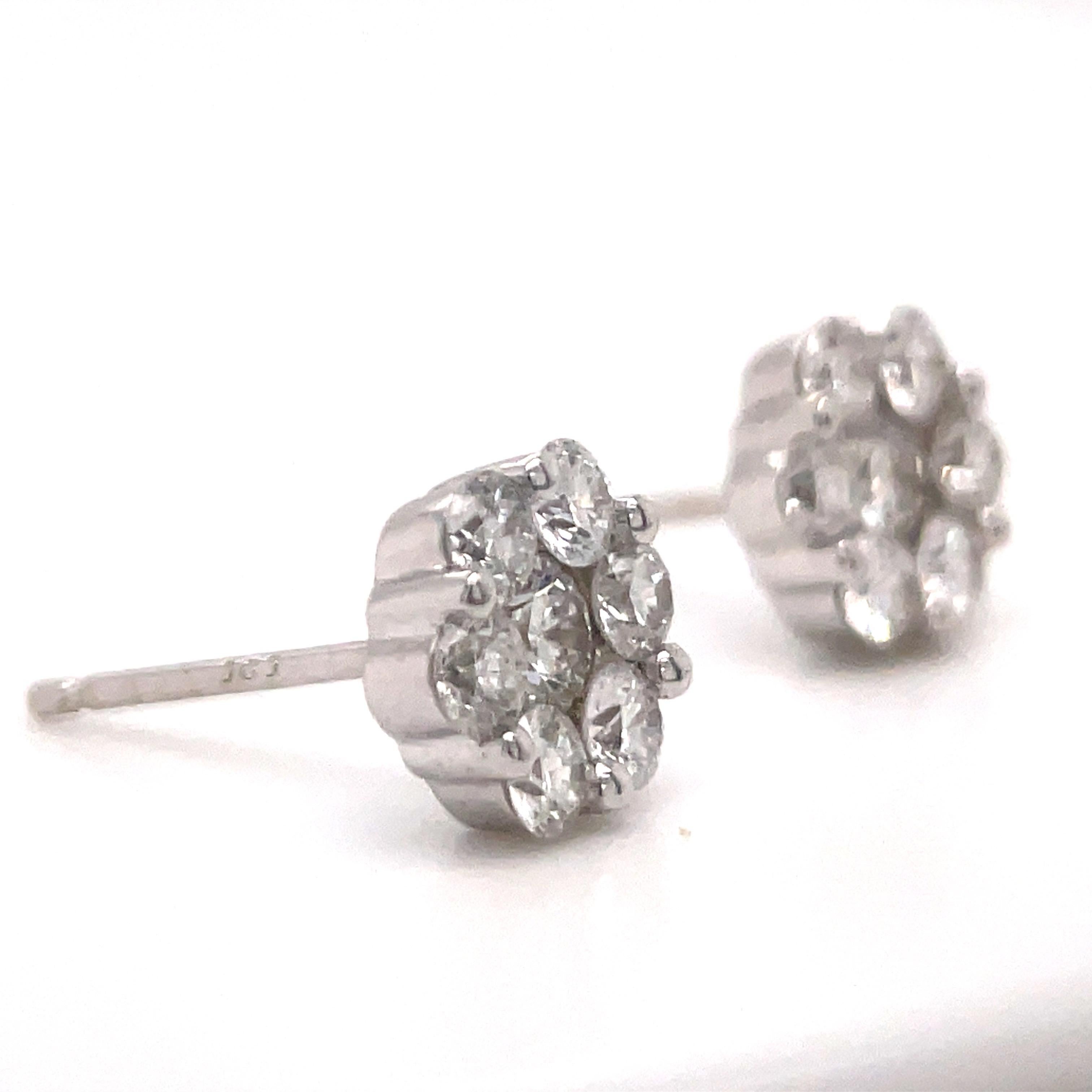 Diamond Cluster Flower Stud Earrings 1.04 Carats 14 Karat White Gold 1.6 Grams For Sale 7