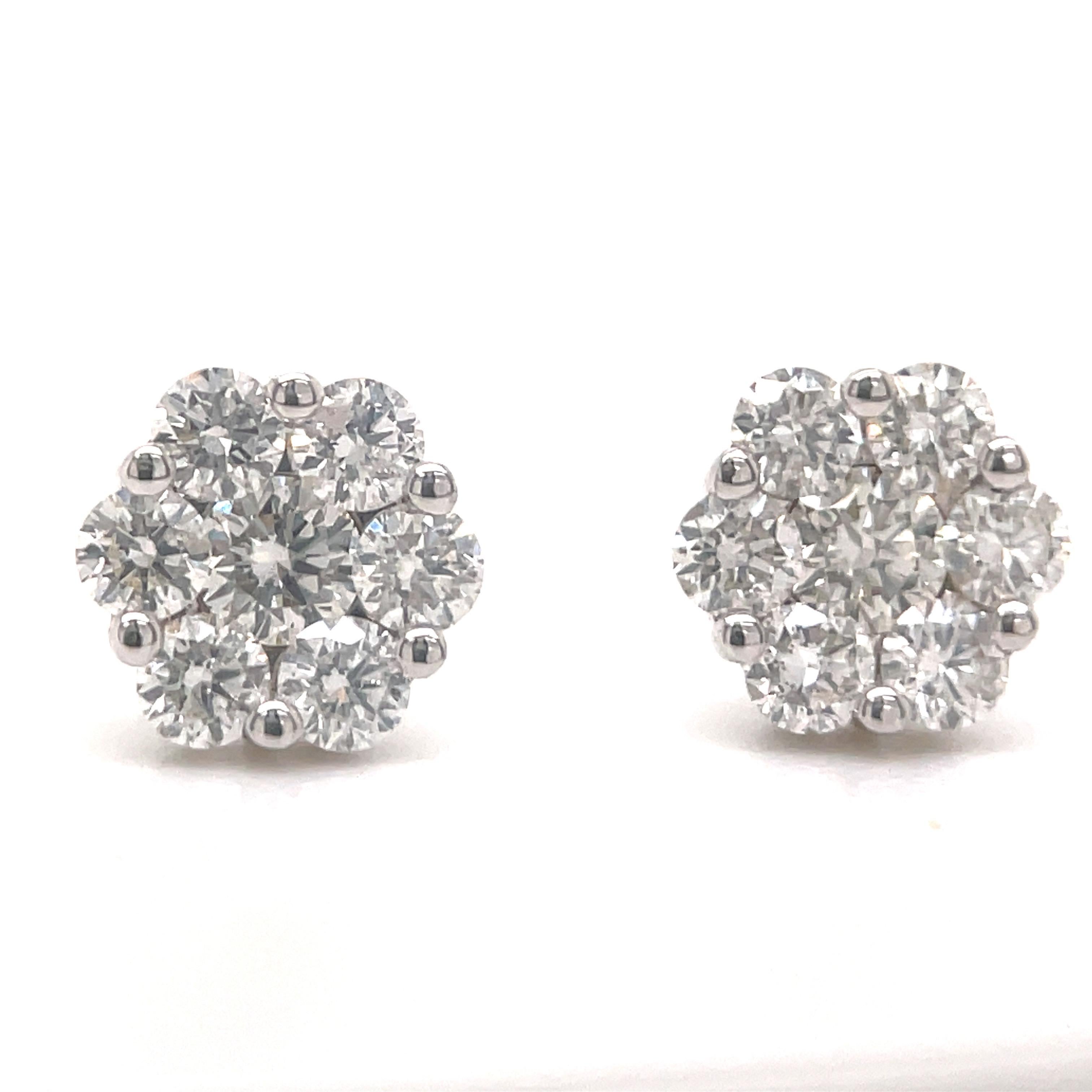 Contemporary Diamond Cluster Flower Stud Earrings 1.04 Carats 14 Karat White Gold 1.6 Grams For Sale