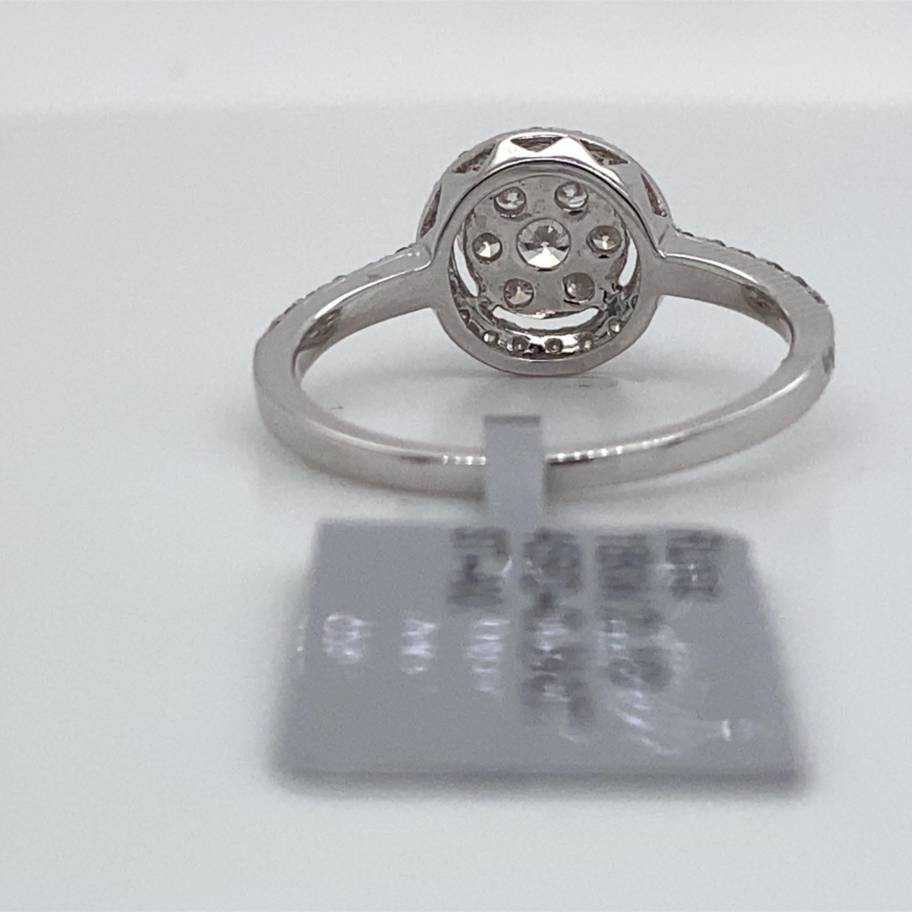 HARBOR D. Diamond Cluster Halo Ring 0.54 Carat 18 Karat White Gold For Sale 2