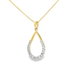 Diamond Cluster Pendant Necklace 0.25 Carat in 14K Yellow Gold