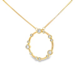 Diamond Cluster Pendant Necklace 0.25 Carat in 14K Yellow Gold