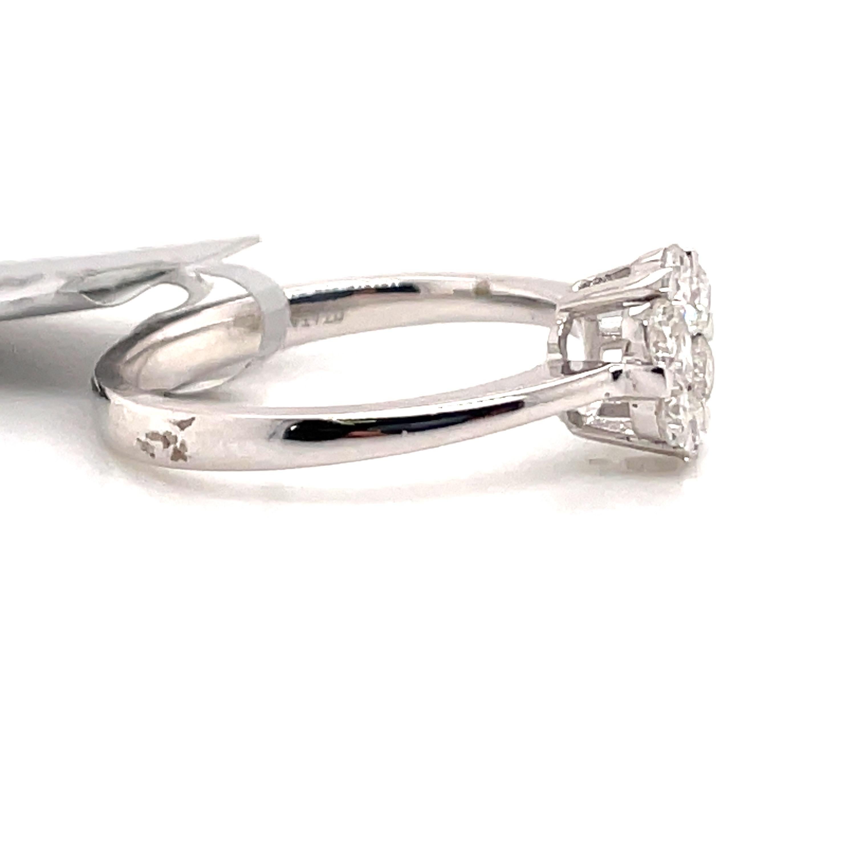 Contemporary HARBOR D. Diamond Cluster Ring 0.56 Carat 18 Karat White Gold For Sale