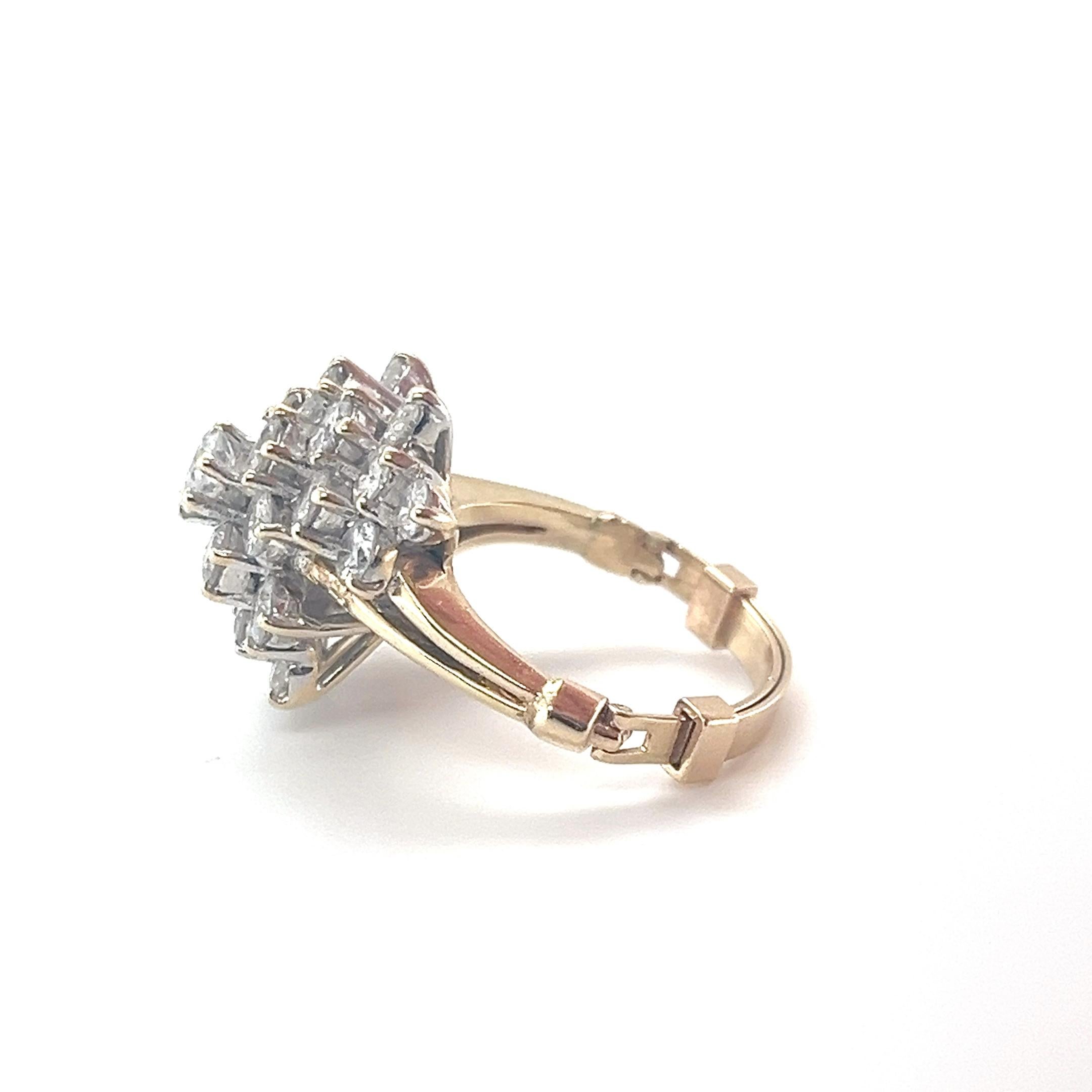 Brilliant Cut Diamond Cluster Ring 2.5 Ct G-H VS in 14kt White & Yellow Gold Adjustable For Sale