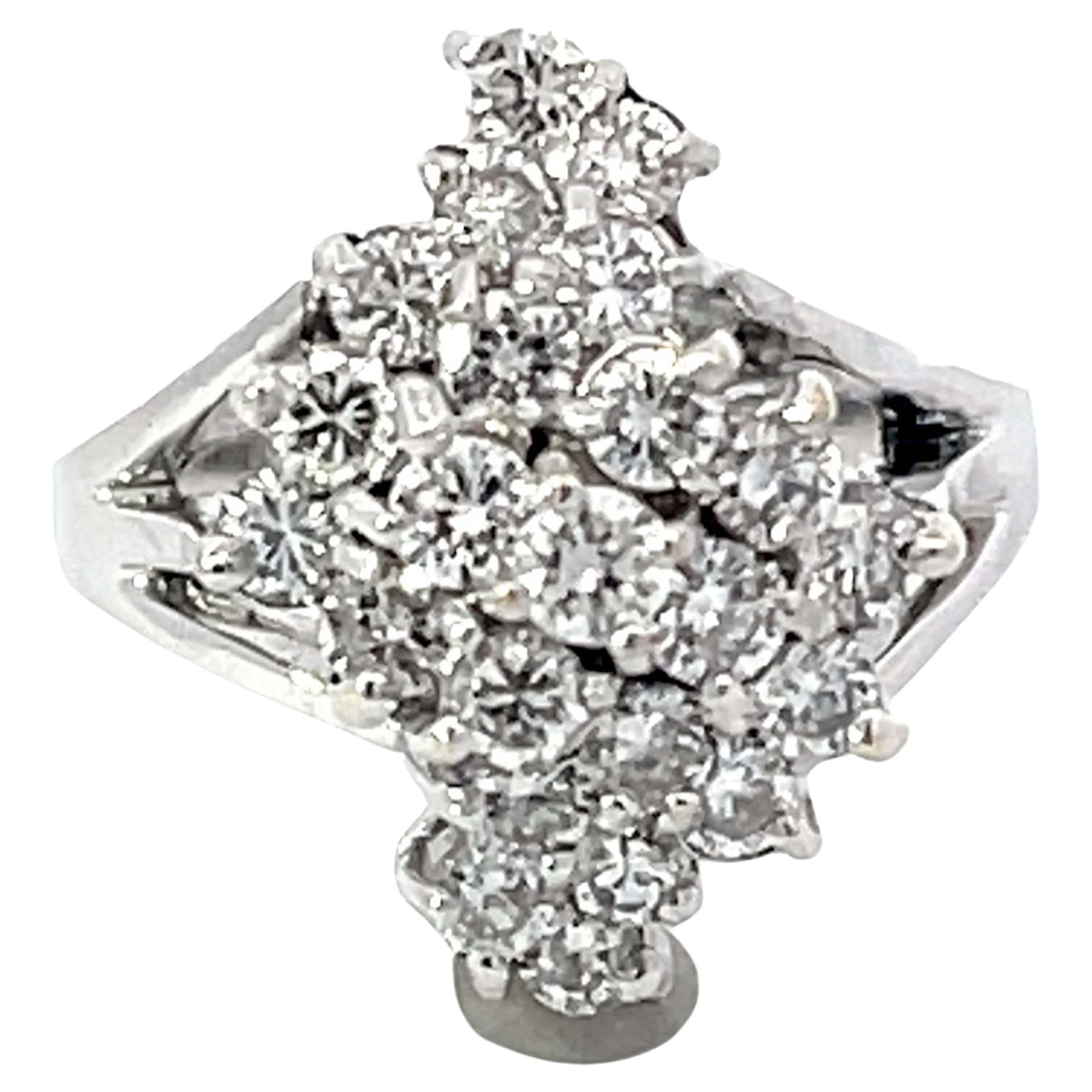 Diamond Cluster Ring in 14k White Gold For Sale