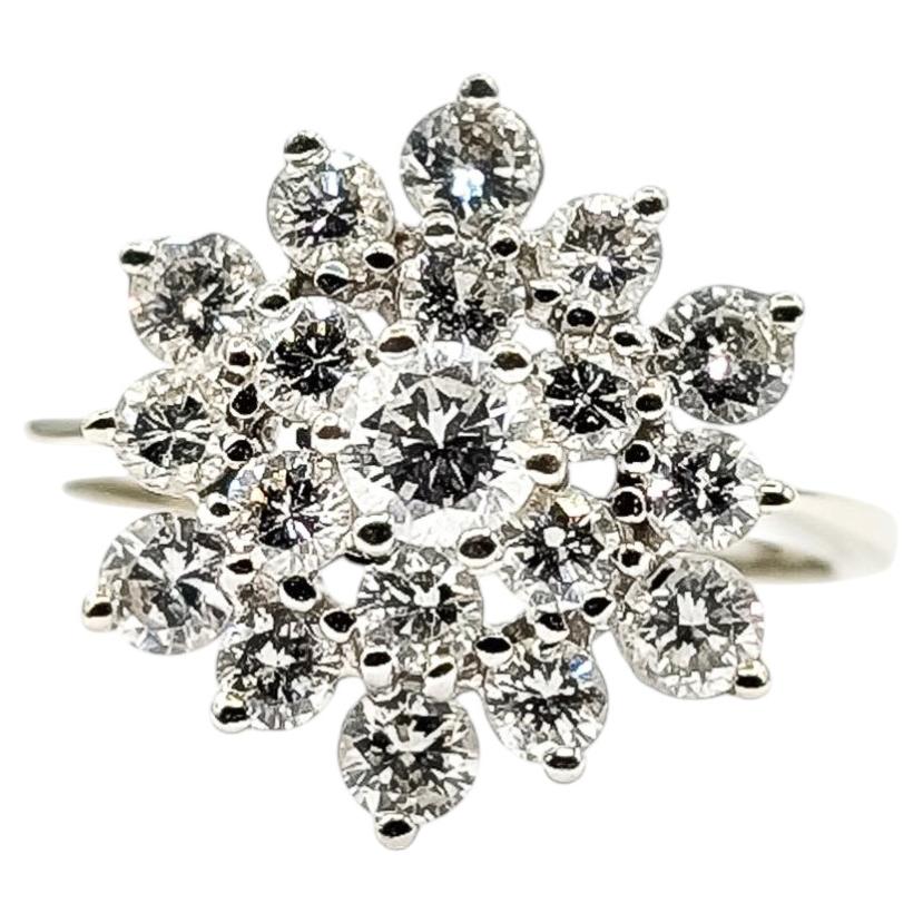 Diamant-Cluster-Ring aus 14k Weißgold