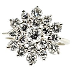 Anello con diamante a grappolo in oro bianco 14 carati